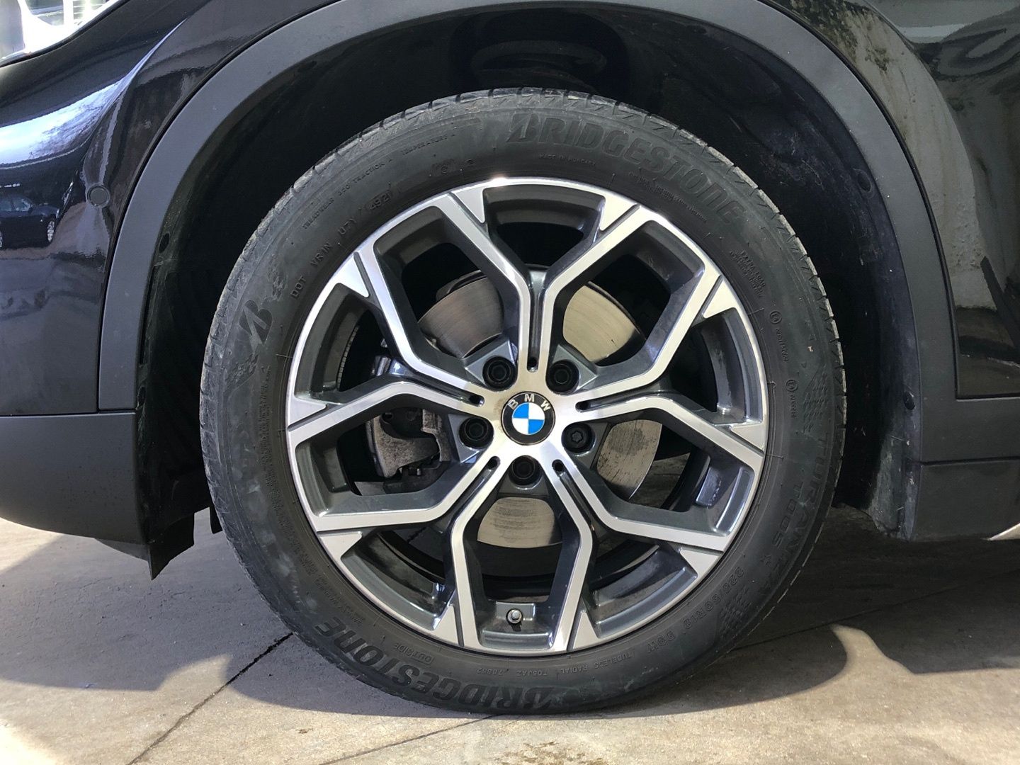 BMW X1 xDrive18d color Negro. Año 2022. 110KW(150CV). Diésel. En concesionario Movilnorte El Carralero de Madrid