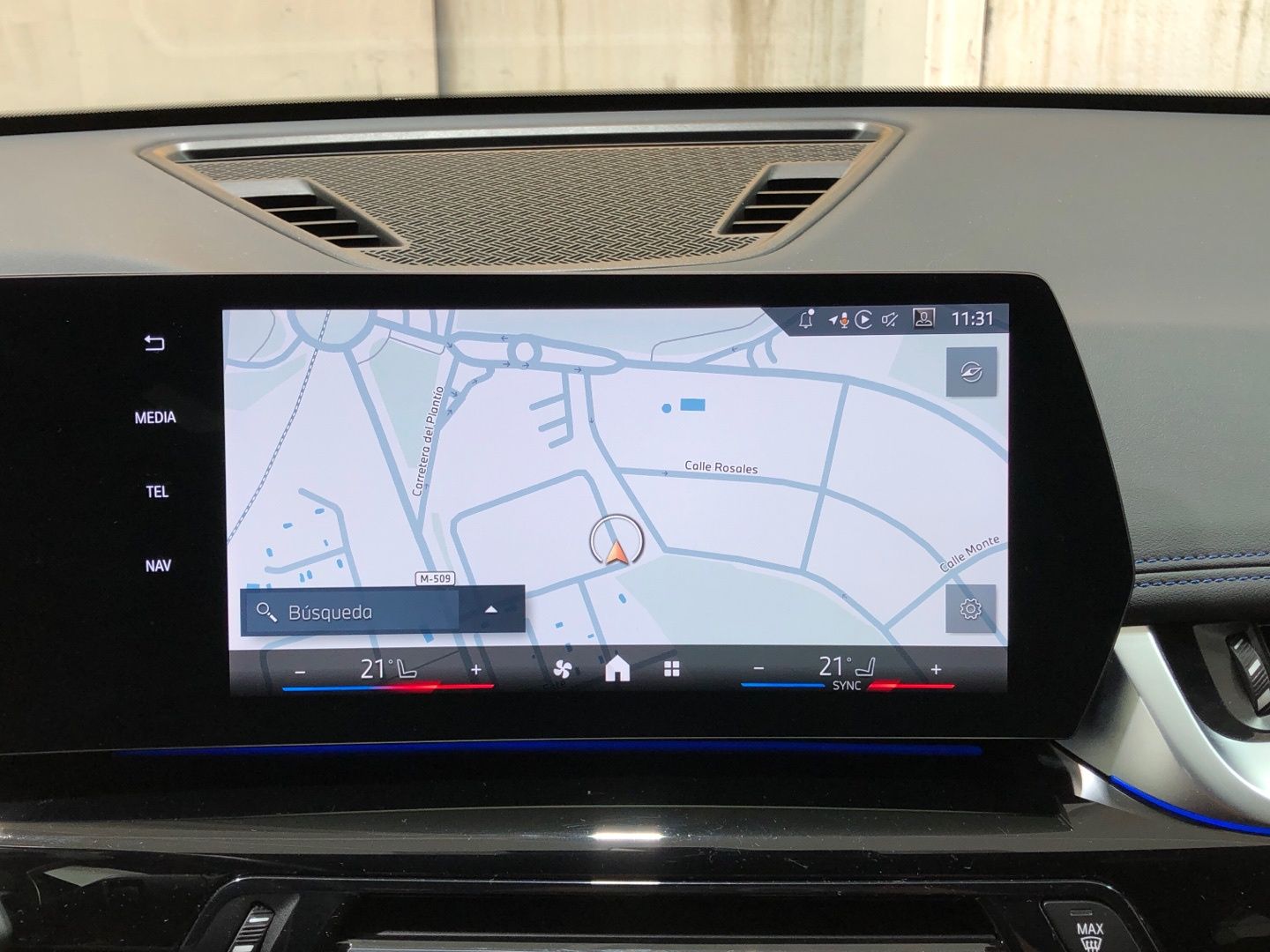 BMW X1 sDrive20d color Blanco. Año 2025. 120KW(163CV). Diésel. En concesionario Movilnorte El Plantio de Madrid