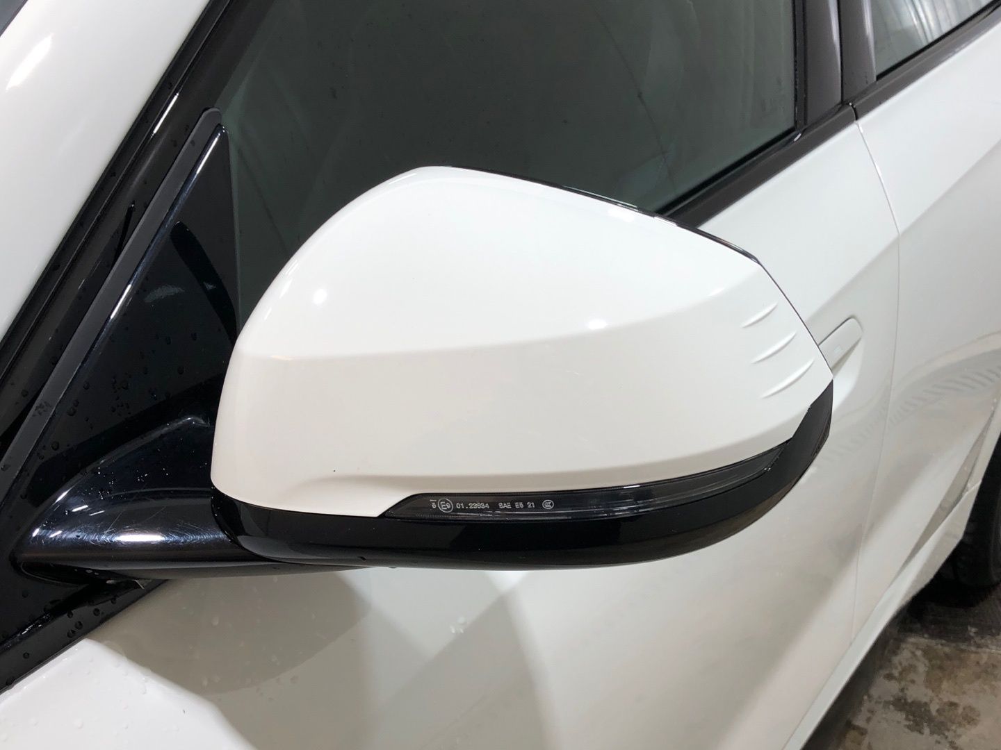 BMW X1 sDrive20d color Blanco. Año 2025. 120KW(163CV). Diésel. En concesionario Movilnorte El Plantio de Madrid