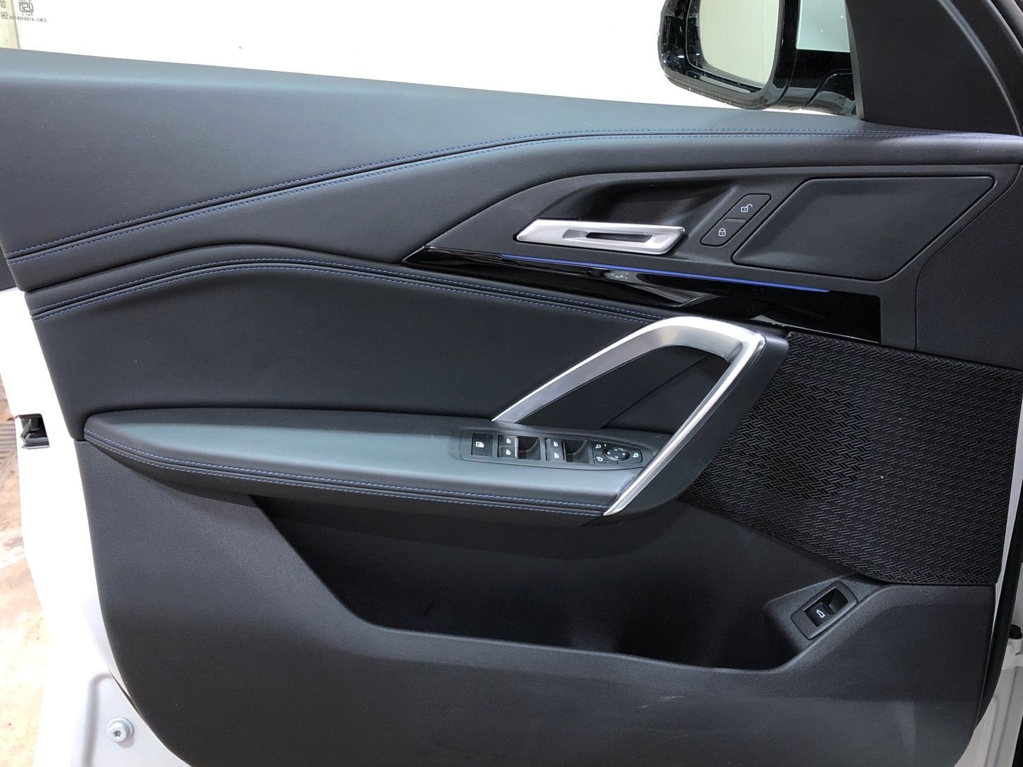 BMW X1 sDrive20d color Blanco. Año 2025. 120KW(163CV). Diésel. En concesionario Movilnorte El Plantio de Madrid