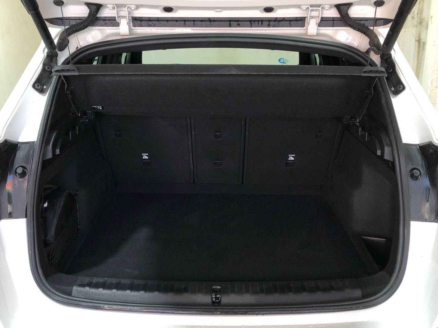 BMW X1 sDrive20d color Blanco. Año 2025. 120KW(163CV). Diésel. En concesionario Movilnorte El Plantio de Madrid