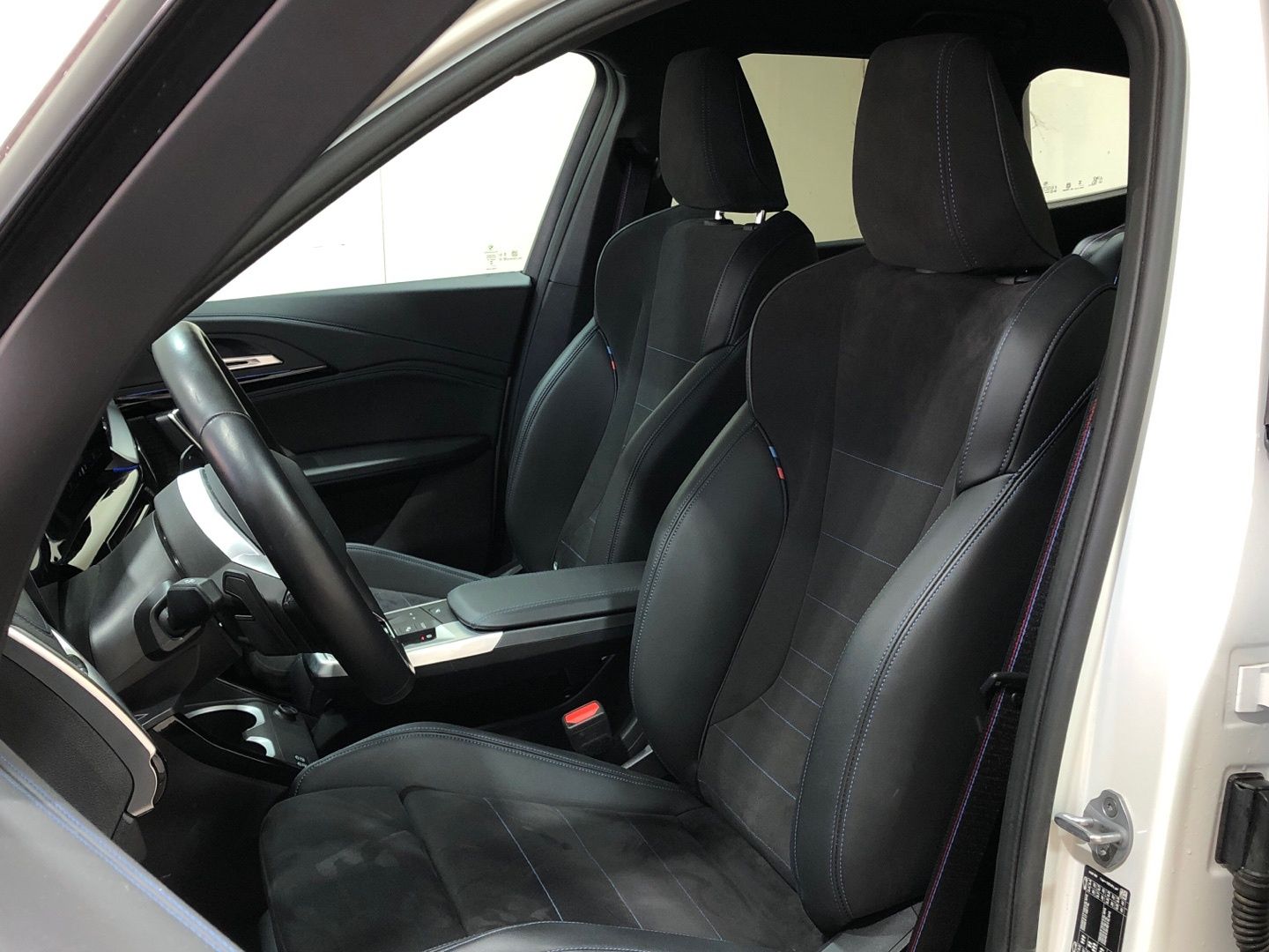 BMW X1 sDrive20d color Blanco. Año 2025. 120KW(163CV). Diésel. En concesionario Movilnorte El Plantio de Madrid