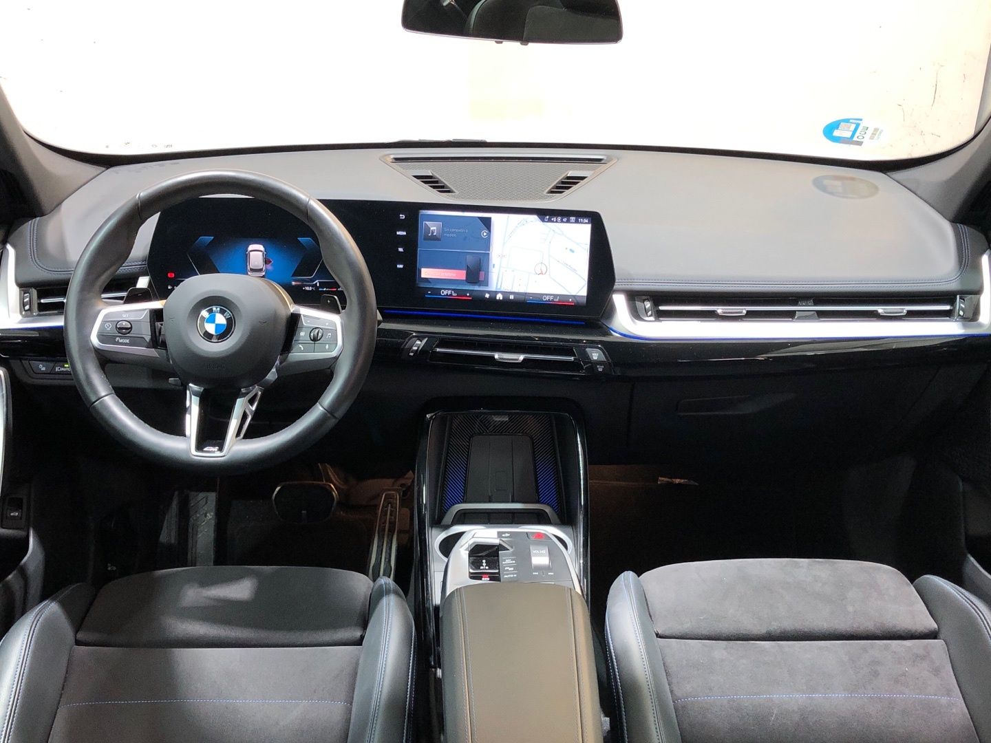 BMW X1 sDrive20d color Blanco. Año 2025. 120KW(163CV). Diésel. En concesionario Movilnorte El Plantio de Madrid