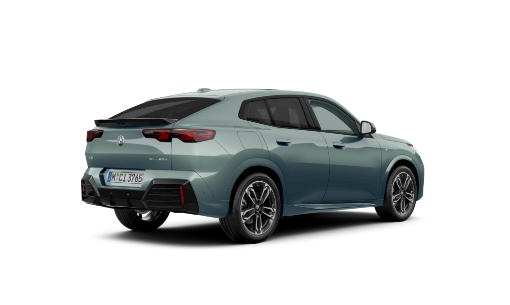 BMW X2 sDrive20d color Verde. Año 2025. 120KW(163CV). Diésel. En concesionario Movilnorte Las Rozas de Madrid