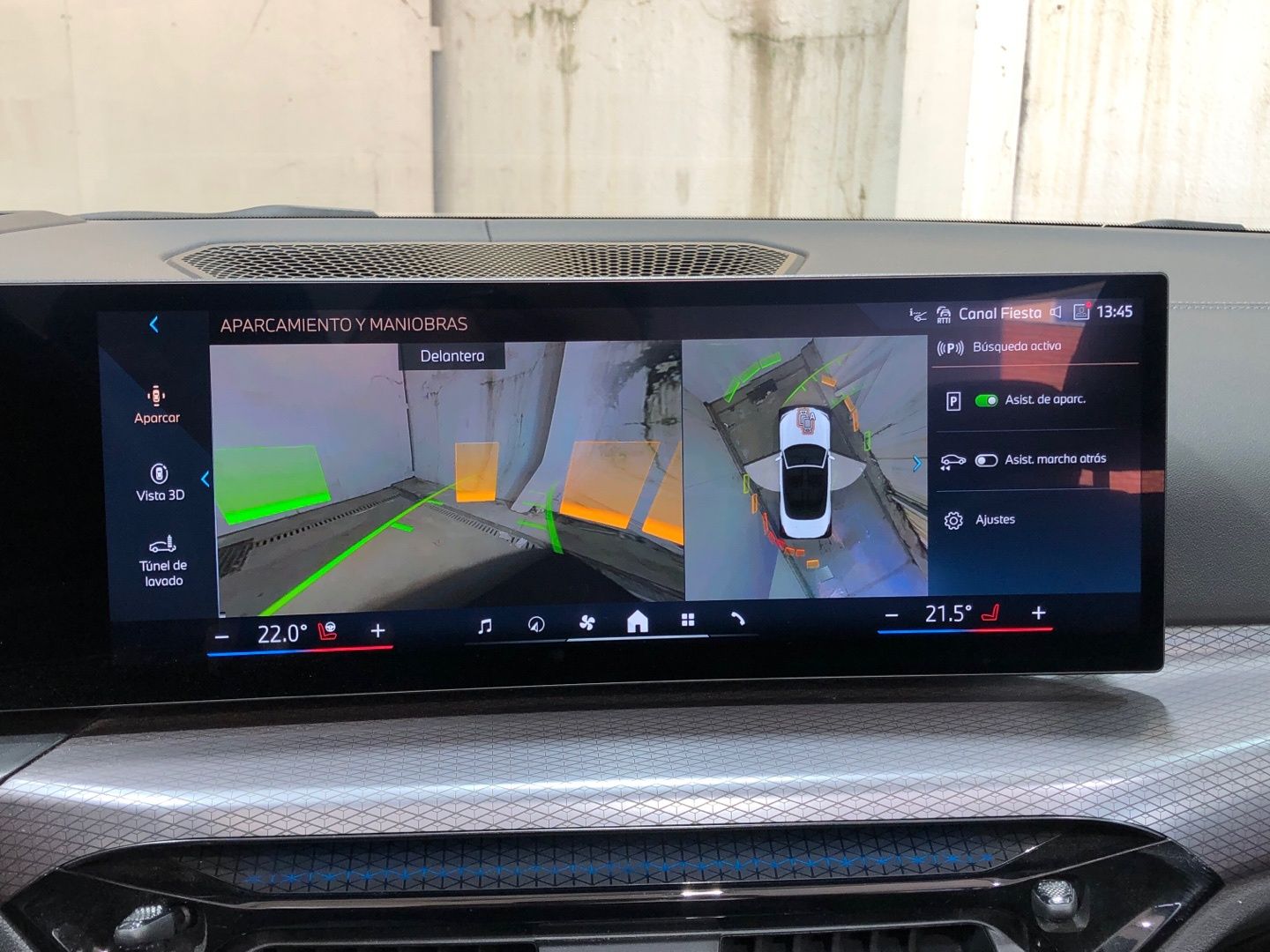 BMW Serie 4 420i Cabrio color Blanco. Año 2025. 135KW(184CV). Gasolina. En concesionario Movilnorte El Carralero de Madrid