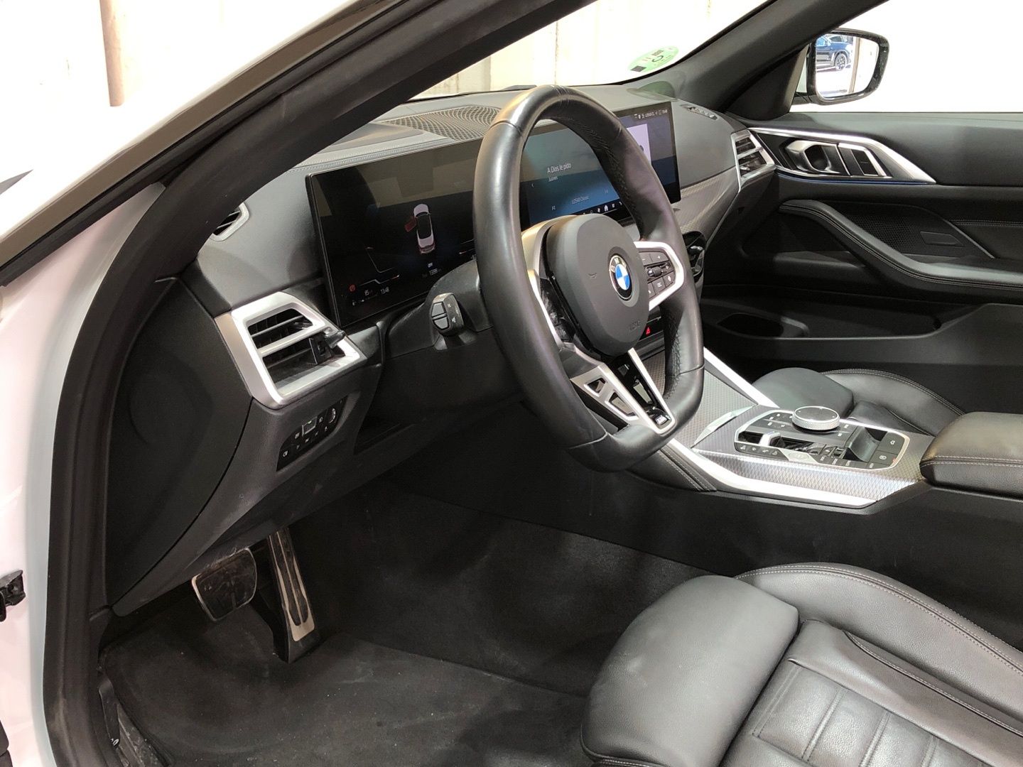 BMW Serie 4 420i Cabrio color Blanco. Año 2025. 135KW(184CV). Gasolina. En concesionario Movilnorte El Carralero de Madrid