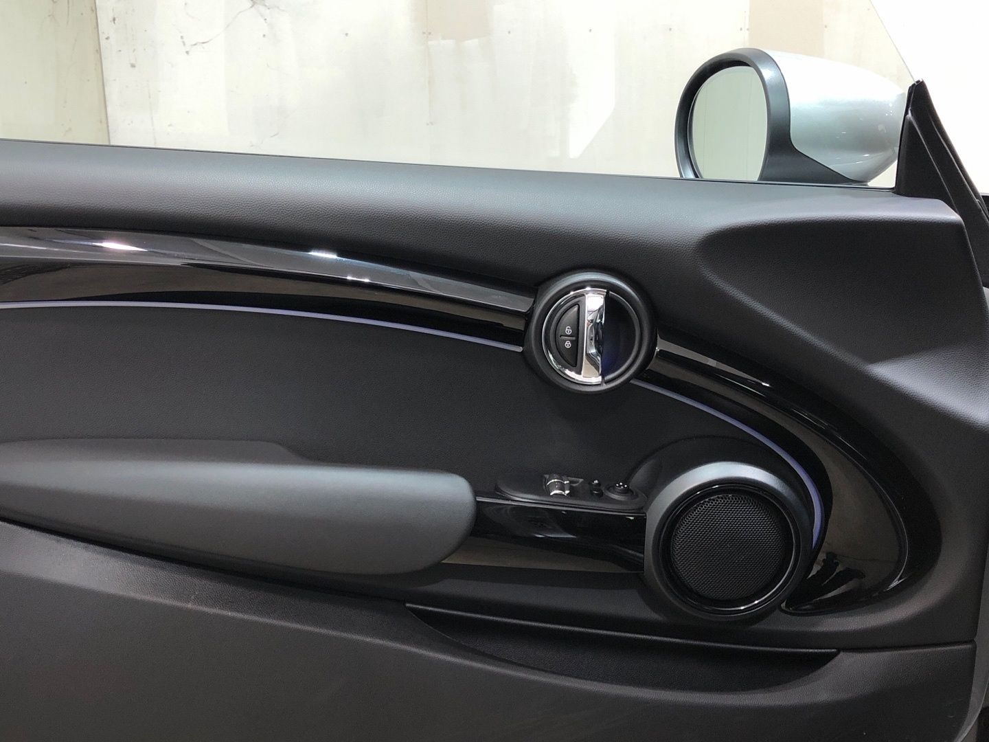 fotoG 15 del MINI MINI Cooper SE 135 kW (184 CV) 184cv Eléctrico del 2023 en Madrid