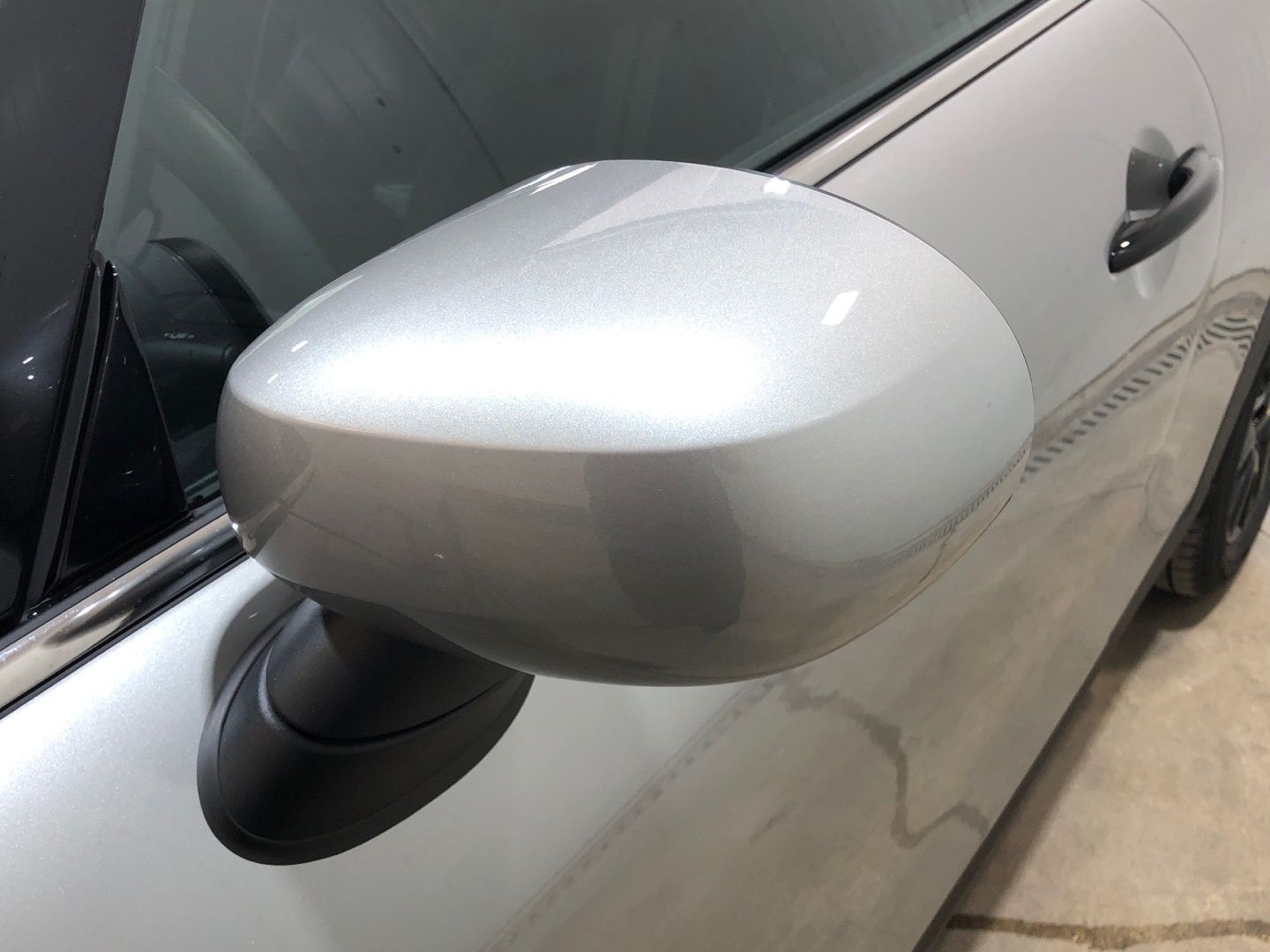 fotoG 16 del MINI MINI Cooper SE 135 kW (184 CV) 184cv Eléctrico del 2023 en Madrid