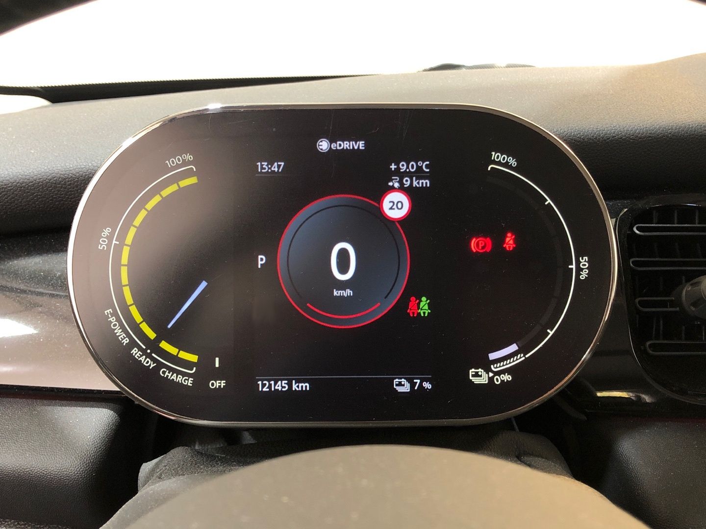 fotoG 18 del MINI MINI Cooper SE 135 kW (184 CV) 184cv Eléctrico del 2023 en Madrid