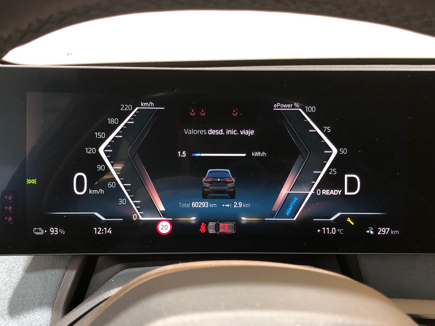 BMW iX xDrive40 color Negro. Año 2021. 240KW(326CV). Eléctrico. En concesionario Movilnorte El Plantio de Madrid