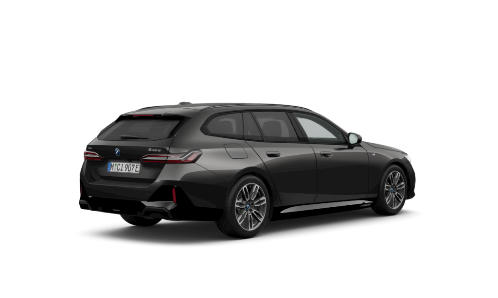 Fotos de BMW Serie 5 530e Touring color Gris. Año 2025. 220KW(299CV). Híbrido Electro/Gasolina. En concesionario Movilnorte El Plantio de Madrid
