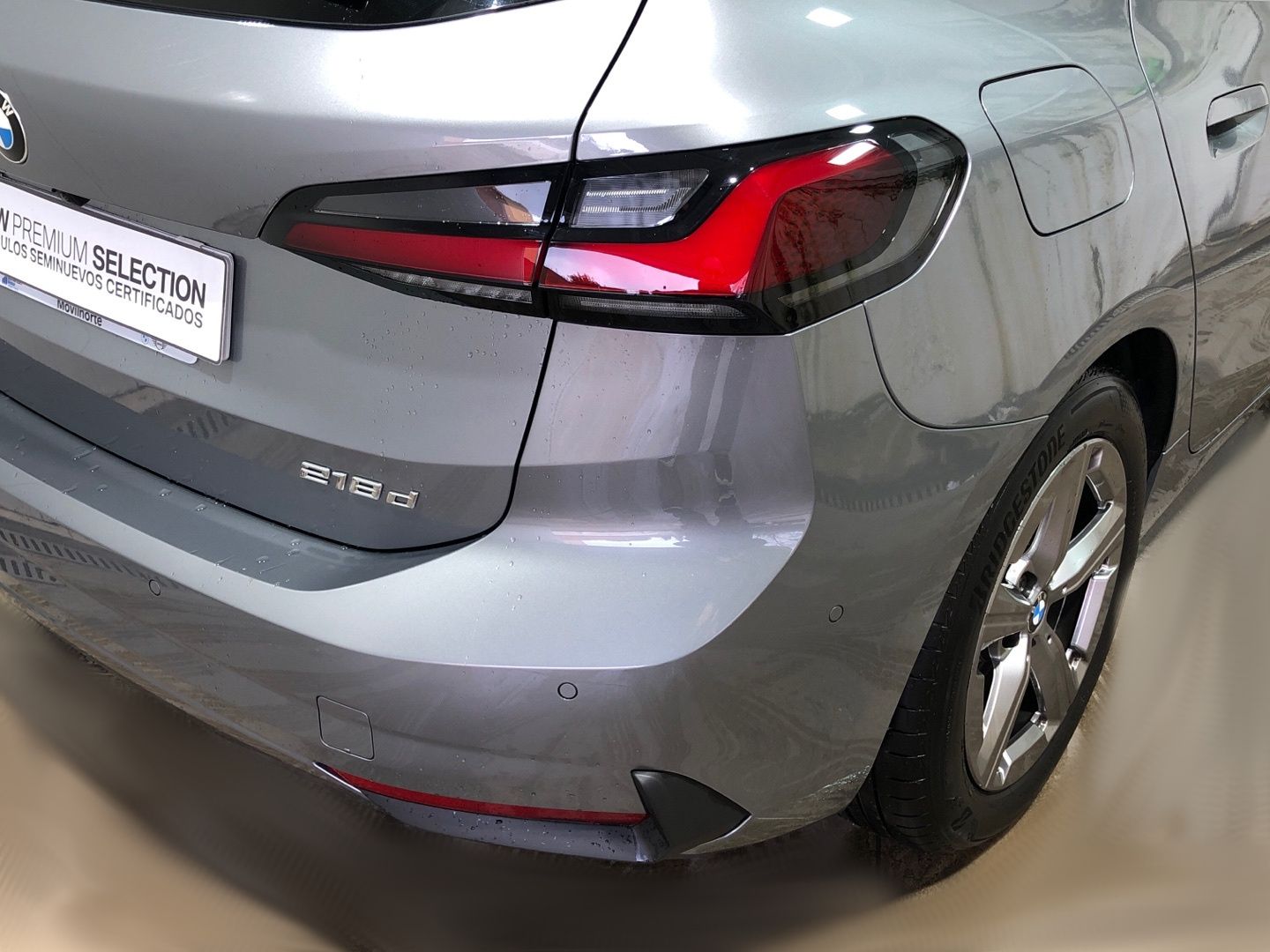 BMW Serie 2 218d Active Tourer color Gris. Año 2025. 110KW(150CV). Diésel. En concesionario Movilnorte El Plantio de Madrid