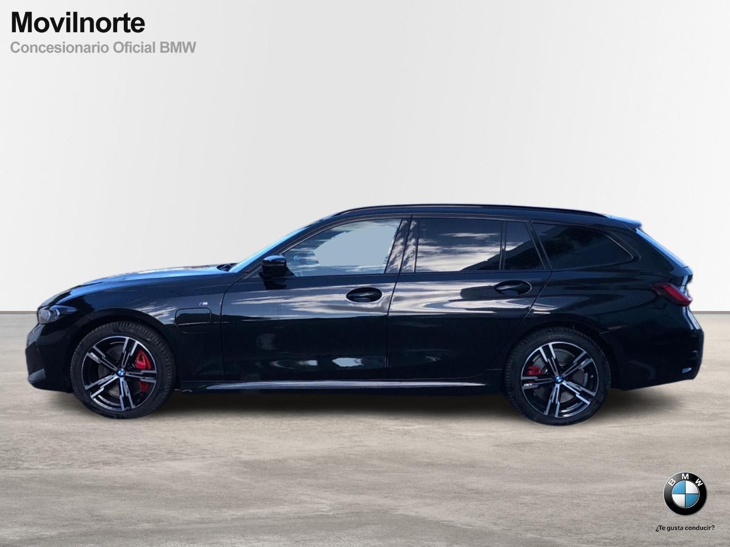 Fotos de BMW Serie 3 330e Touring color Negro. Año 2025. 215KW(292CV). Híbrido Electro/Gasolina. En concesionario Movilnorte El Plantio de Madrid