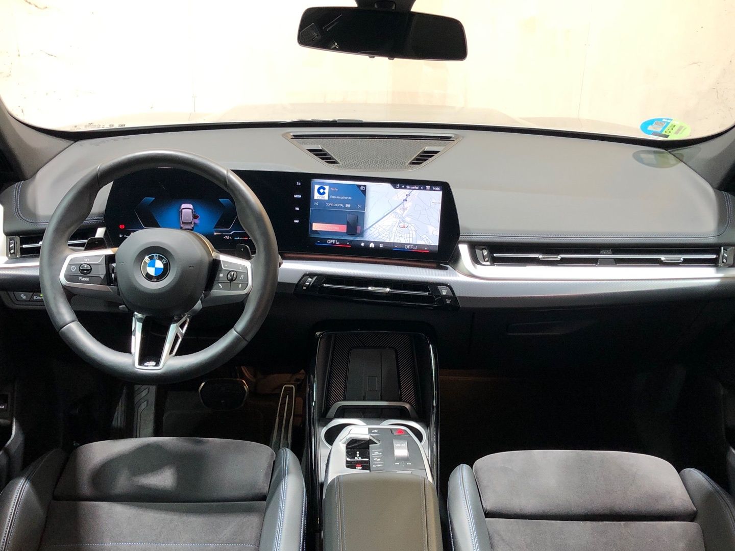 BMW X1 sDrive20d color Gris Plata. Año 2025. 120KW(163CV). Diésel. En concesionario Movilnorte El Plantio de Madrid