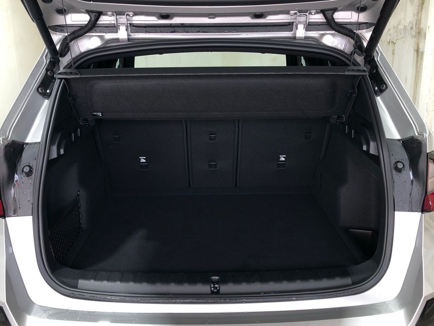 BMW X1 sDrive20d color Gris Plata. Año 2025. 120KW(163CV). Diésel. En concesionario Movilnorte El Plantio de Madrid