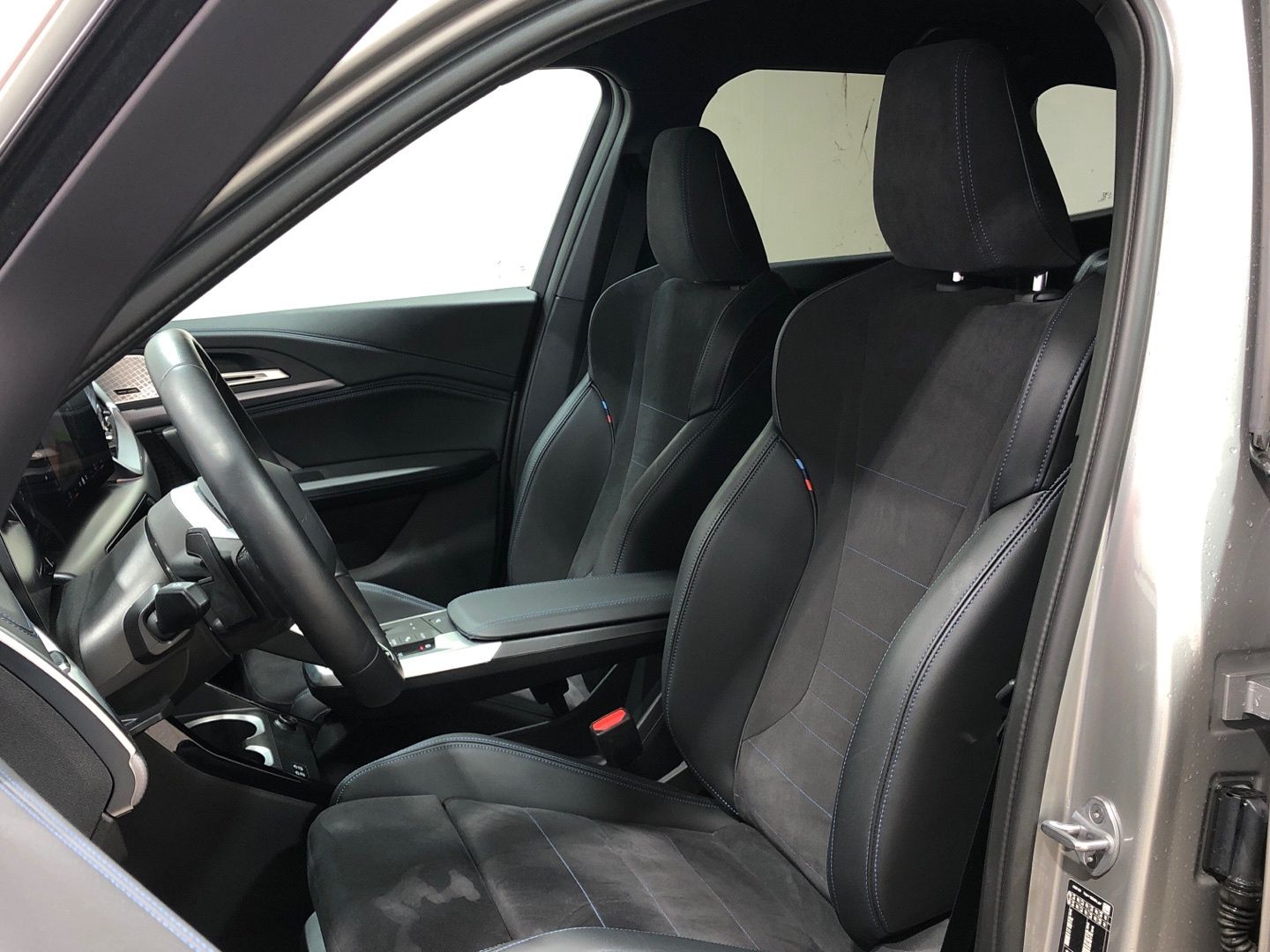 BMW X1 sDrive20d color Gris Plata. Año 2025. 120KW(163CV). Diésel. En concesionario Movilnorte El Plantio de Madrid