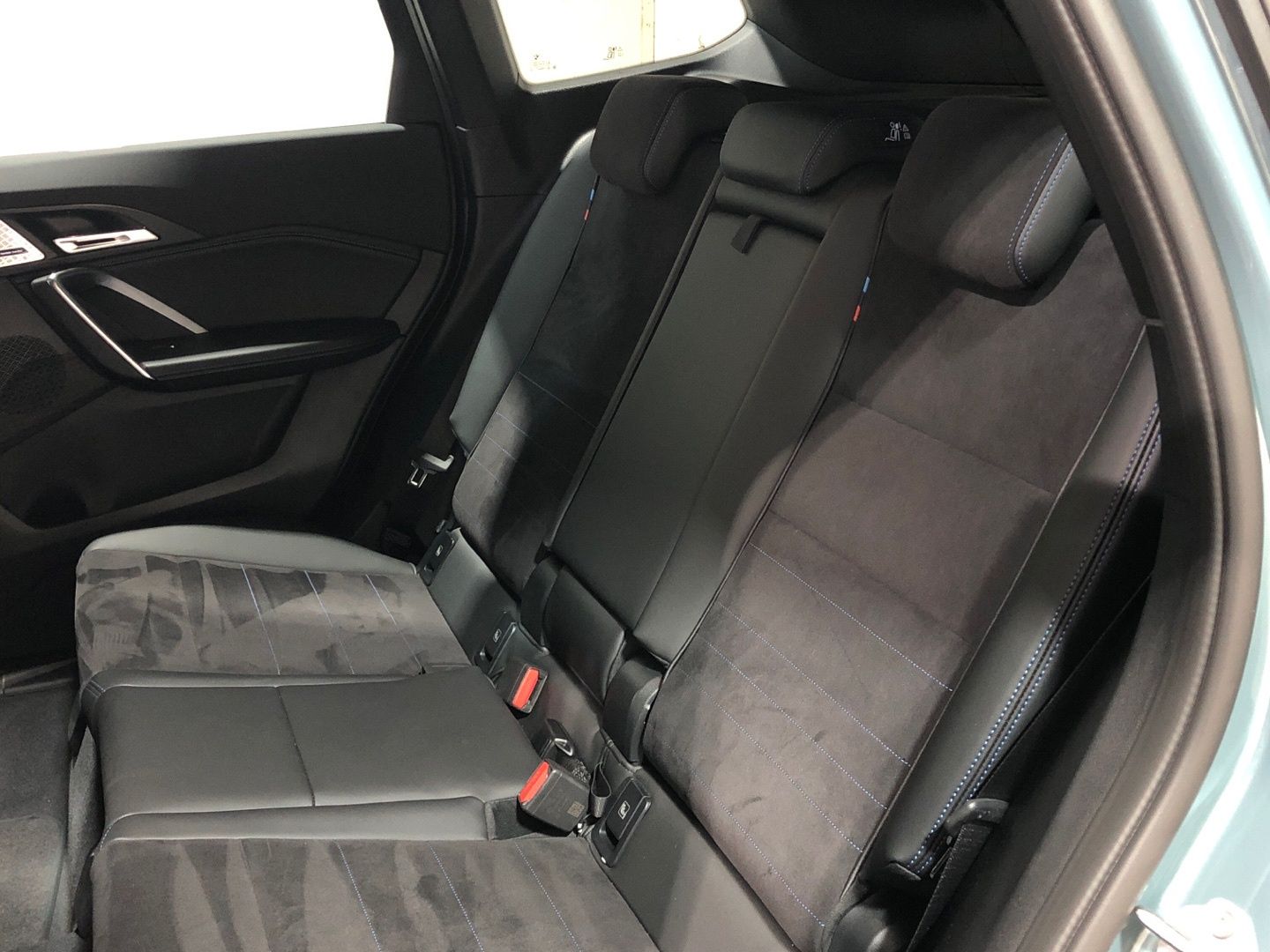 BMW X1 sDrive20d color Verde. Año 2025. 120KW(163CV). Diésel. En concesionario Movilnorte El Plantio de Madrid