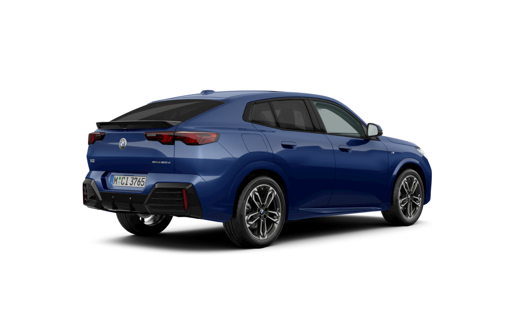 BMW X2 xDrive20d color Azul. Año 2025. 120KW(163CV). Diésel. En concesionario Movilnorte El Carralero de Madrid