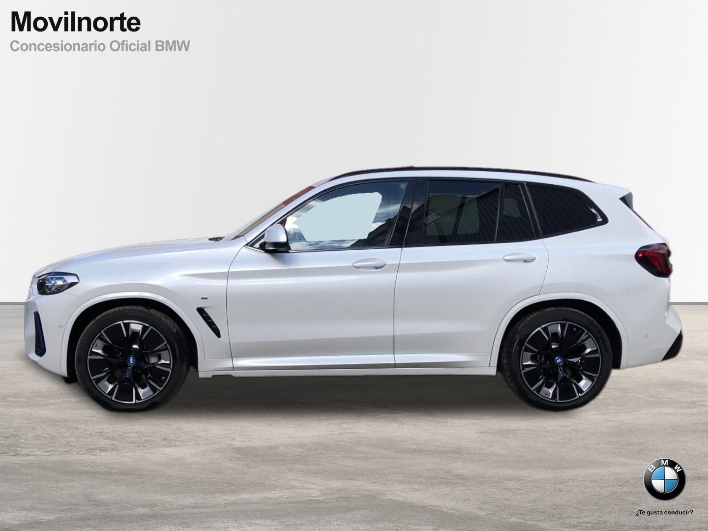 Fotos de BMW iX3 M Sport color Blanco. Año 2023. 210KW(286CV). Eléctrico. En concesionario Movilnorte El Plantio de Madrid