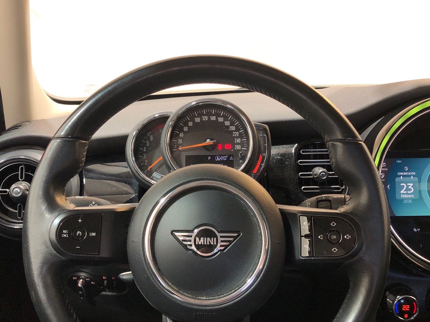 fotoG 13 del MINI MINI Cooper 5 Puertas One 75 kW (102 CV) 102cv Gasolina del 2021 en Madrid