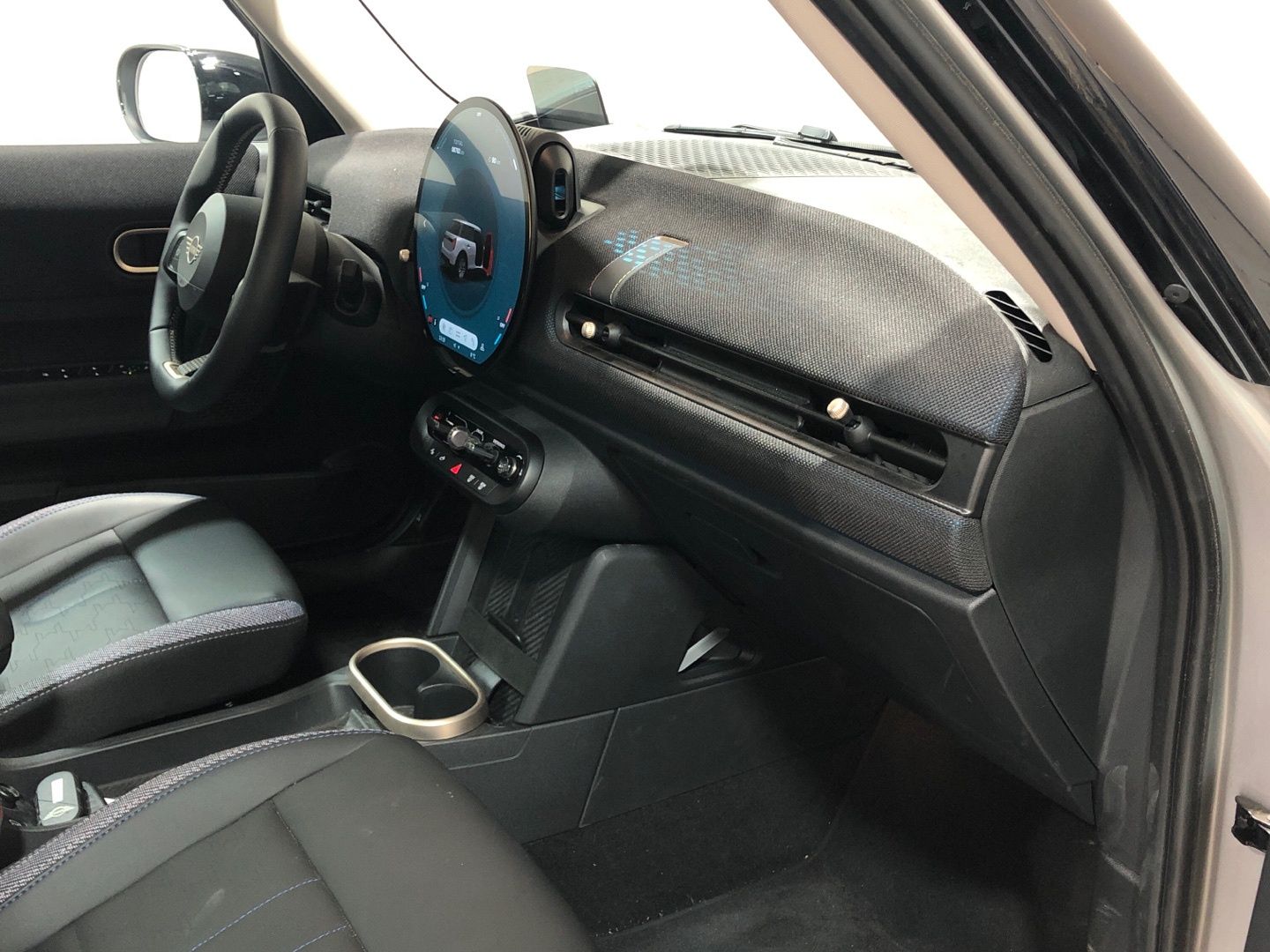 fotoG 7 del MINI MINI Cooper 5 Puertas C 115 kW (156 CV) 156cv Gasolina del 2024 en Madrid