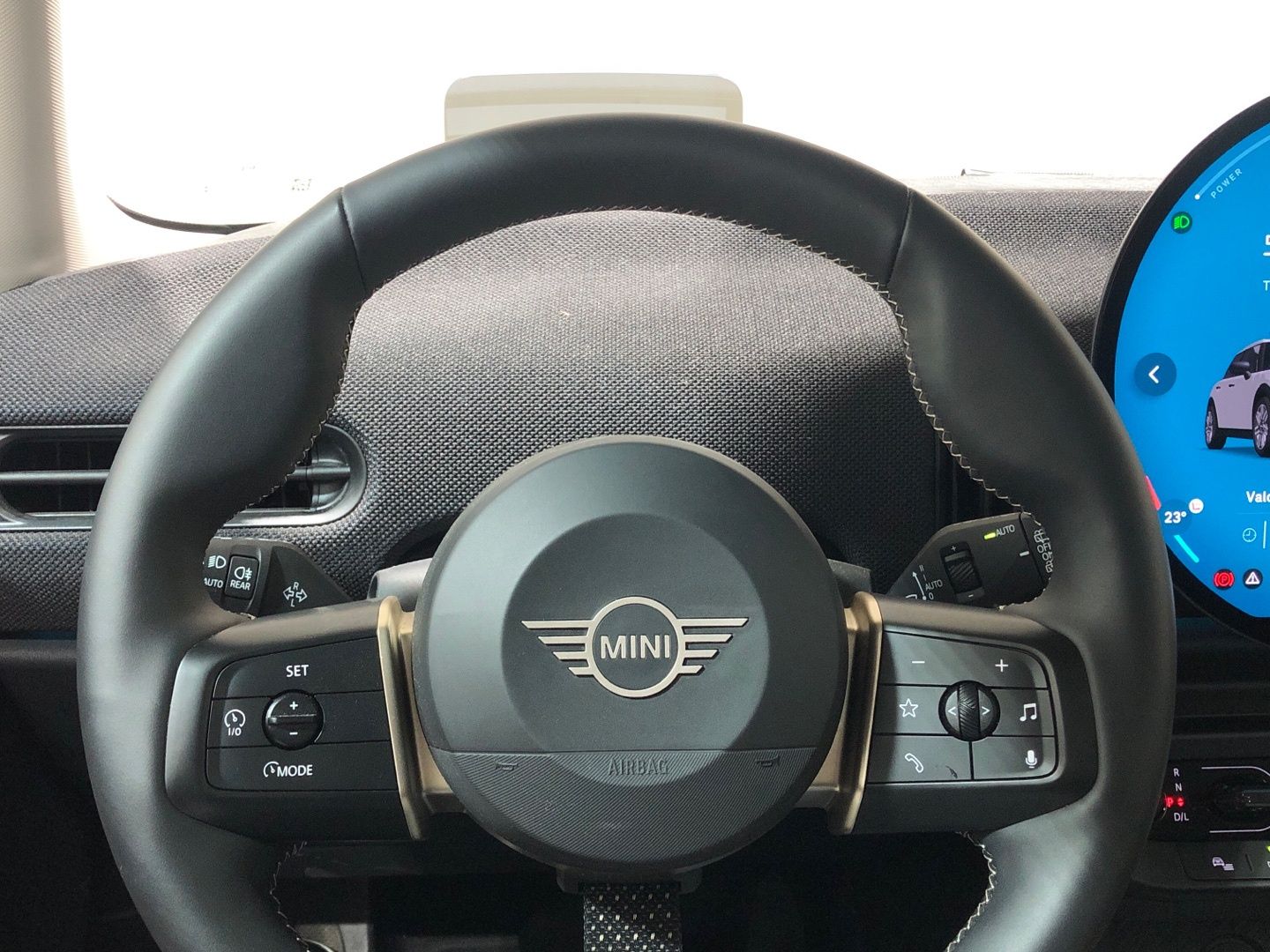 fotoG 13 del MINI MINI Cooper 5 Puertas C 115 kW (156 CV) 156cv Gasolina del 2024 en Madrid