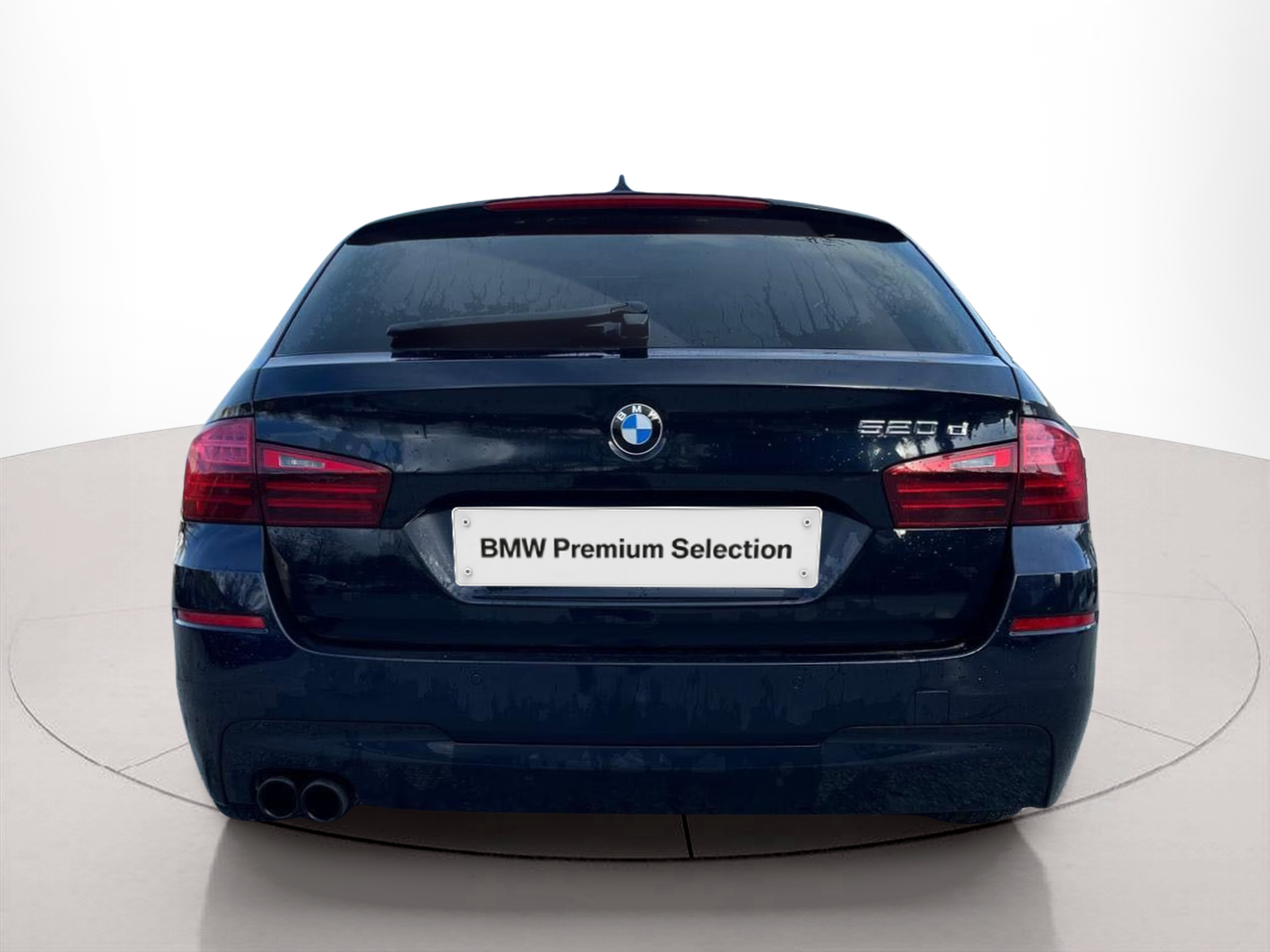 BMW Série 5 520d Touring color Negro. Año 2016. 140KW(190CV). Diesel. En concesionario A MatosCar Guarda - Comércio Automóvel, S.A. de Guarda