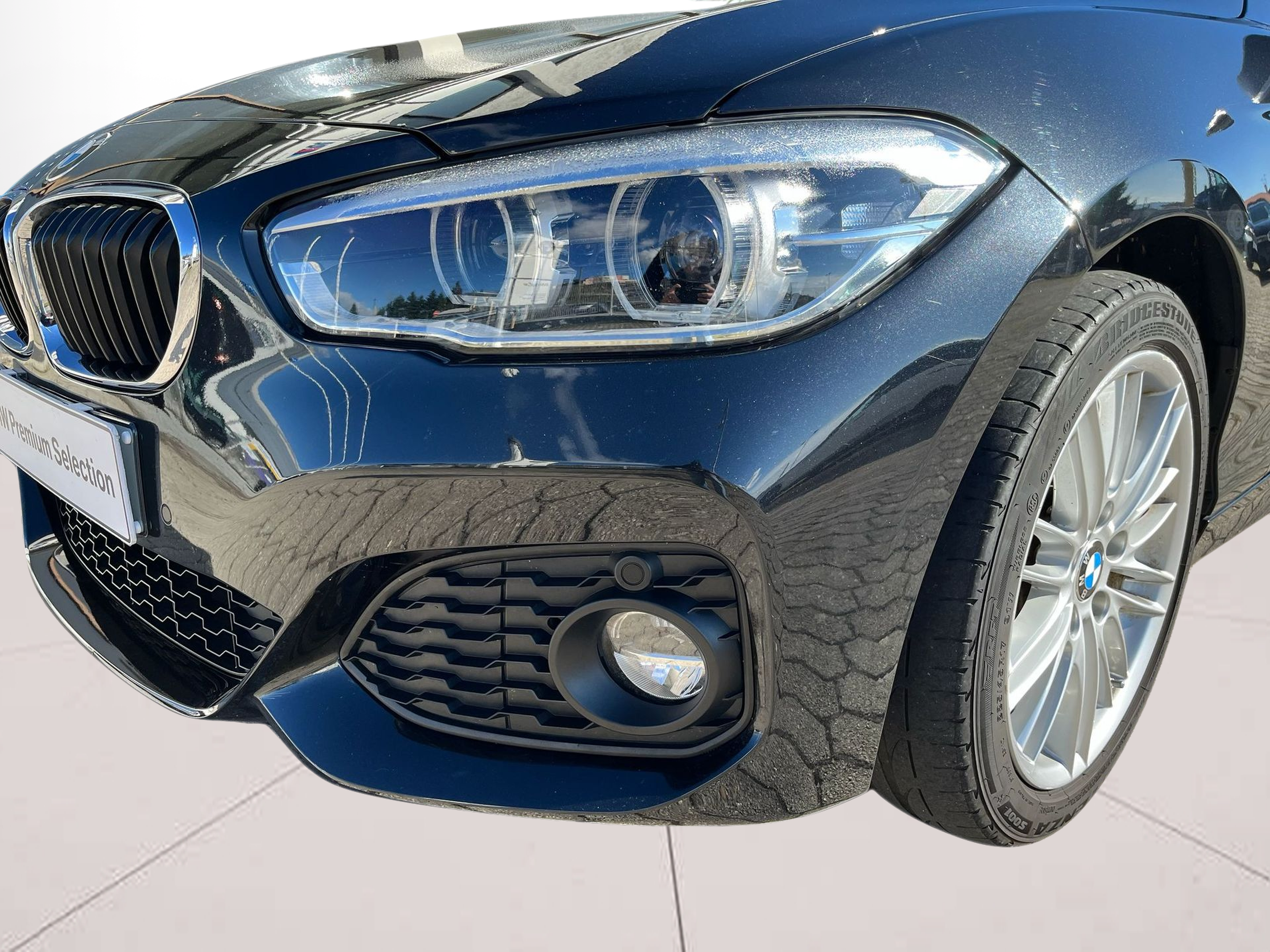 BMW Série 1 116d color Negro. Año 2018. 85KW(116CV). Diesel. En concesionario A MatosCar Guarda - Comércio Automóvel, S.A. de Guarda