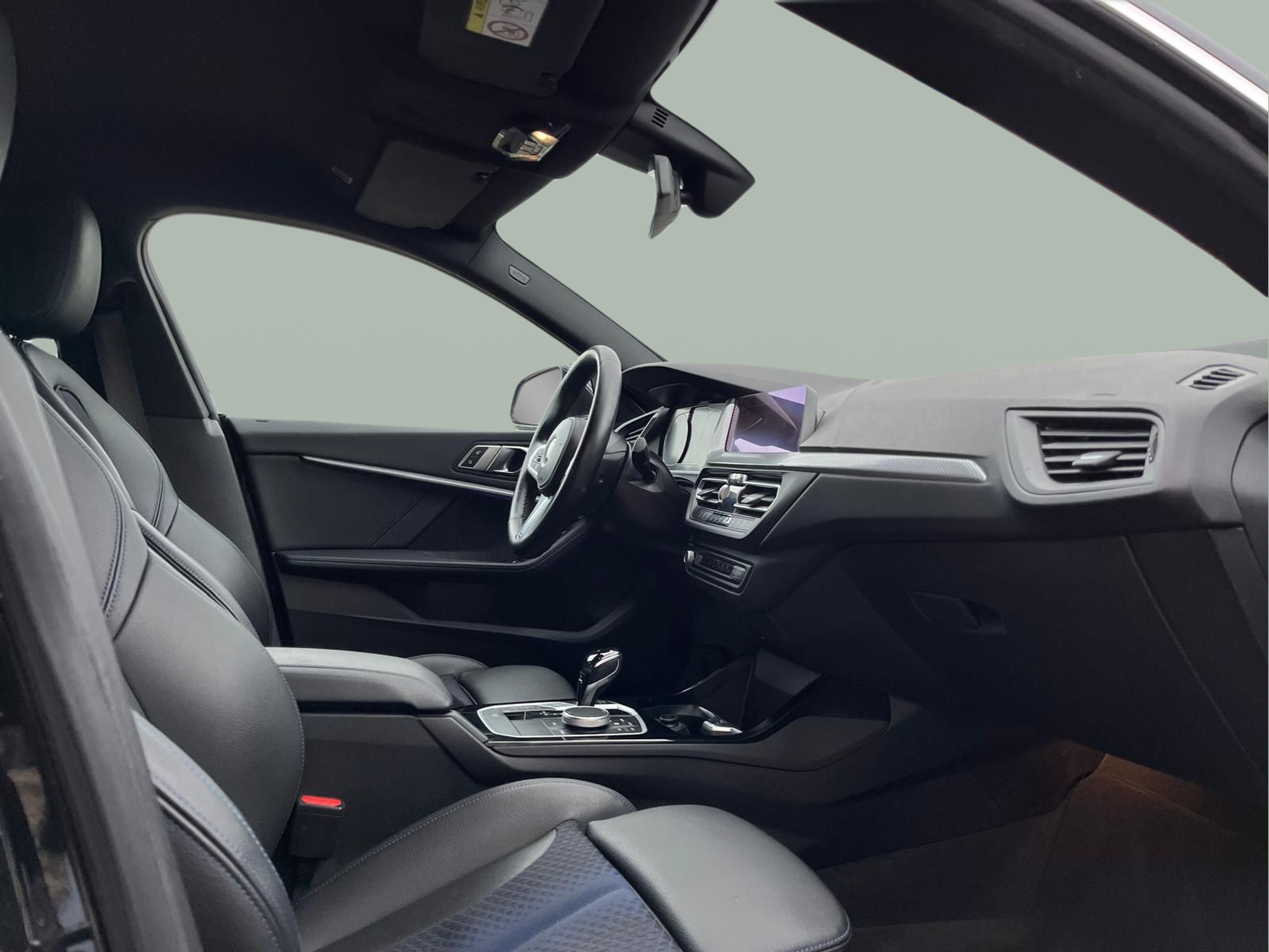 BMW Série 2 216d Gran Coupe color Negro. Año 2021. 85KW(116CV). Diesel. En concesionario A MatosCar Guarda - Comércio Automóvel, S.A. de Guarda