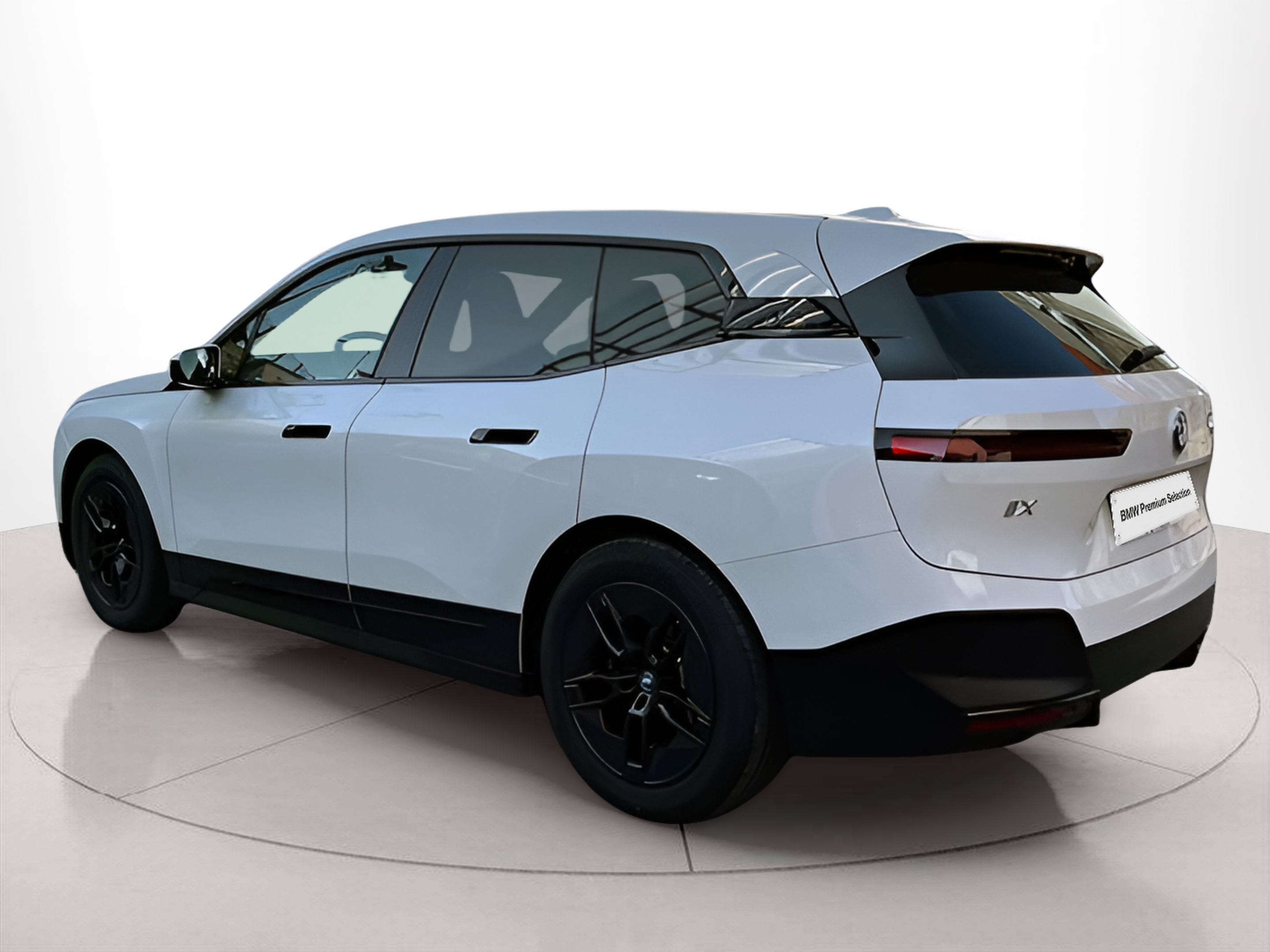 BMW iX xDrive40 color Blanco. Año 2023. 240KW(326CV). Elétrico. En concesionario A MatosCar Guarda - Comércio Automóvel, S.A. de Guarda