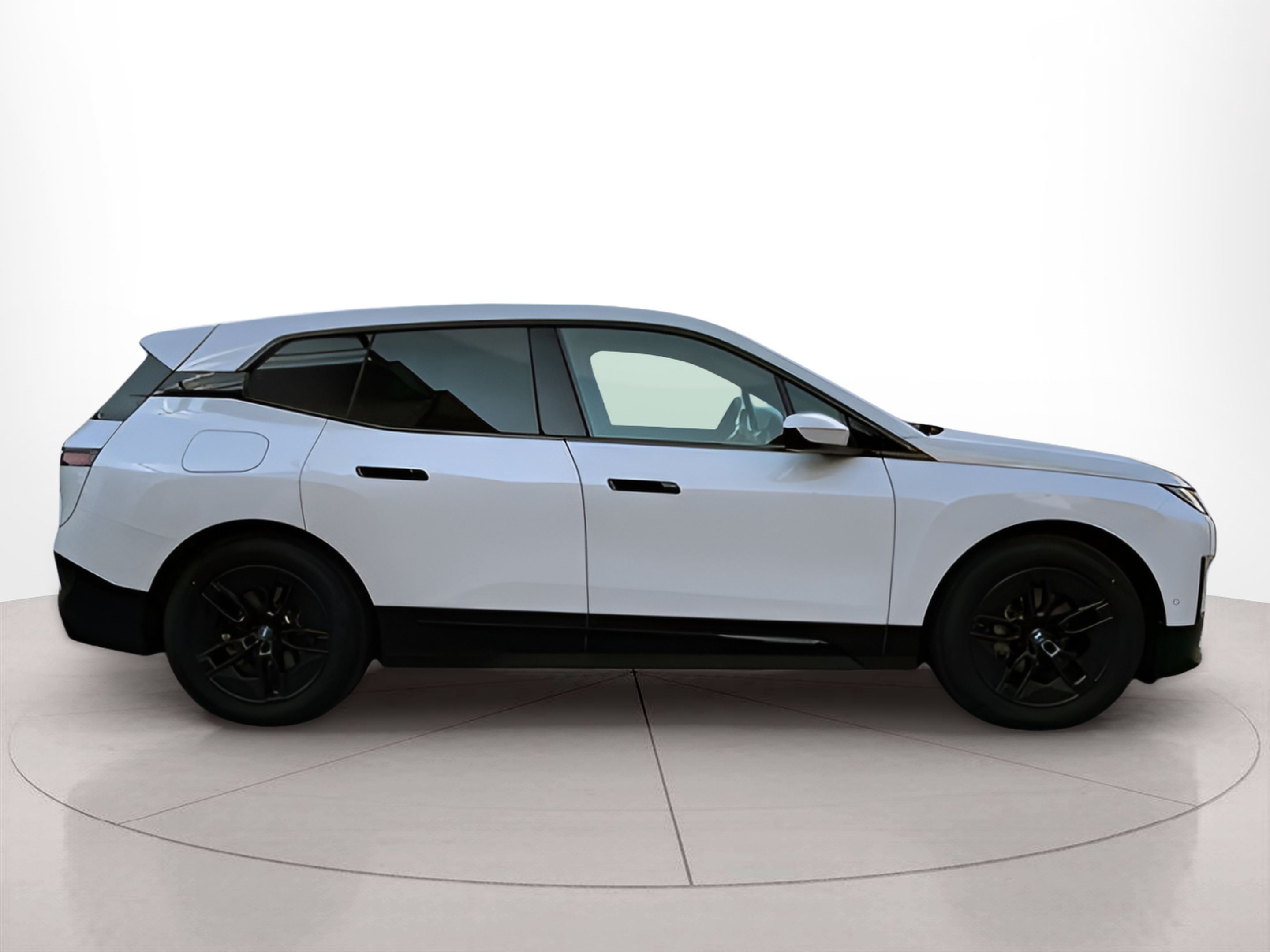 BMW iX xDrive40 color Blanco. Año 2023. 240KW(326CV). Elétrico. En concesionario A MatosCar Guarda - Comércio Automóvel, S.A. de Guarda