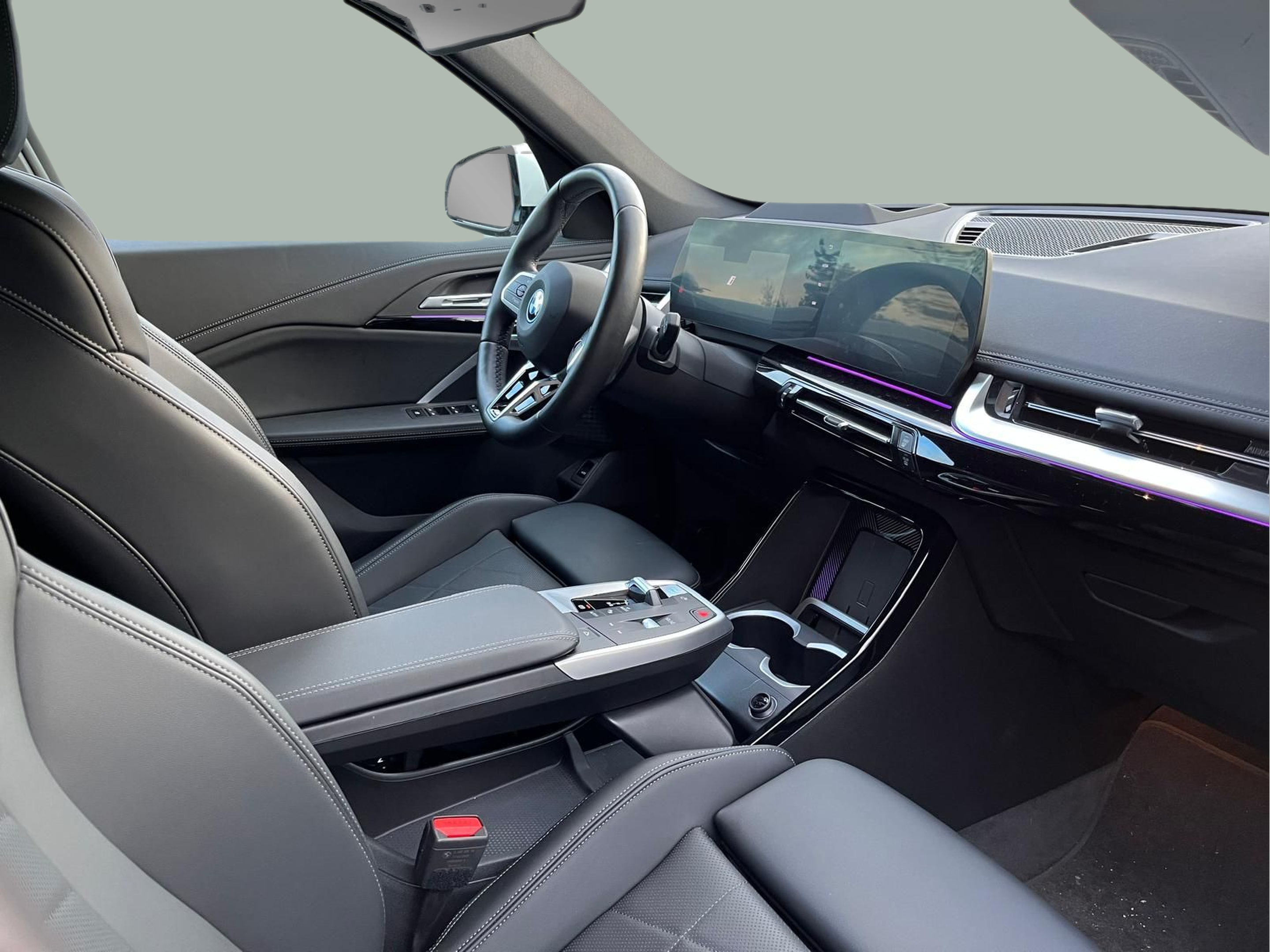 BMW iX1 eDrive20 color Blanco. Año 2025. 150KW(204CV). Elétrico. En concesionario A MatosCar Guarda - Comércio Automóvel, S.A. de Guarda