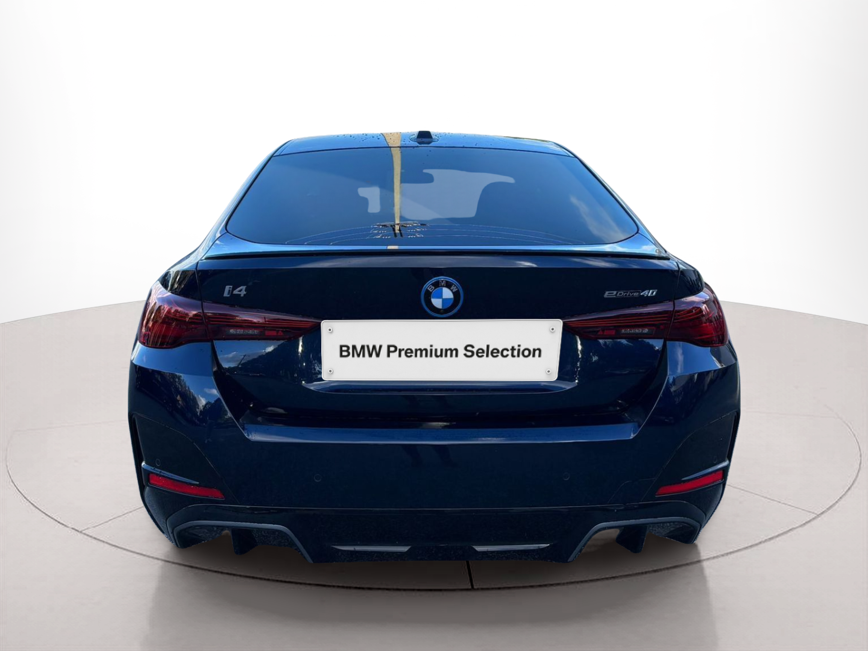 BMW i4 i4 eDrive40 color Azul. Año 2025. 250KW(340CV). Elétrico. En concesionario A MatosCar Guarda - Comércio Automóvel, S.A. de Guarda