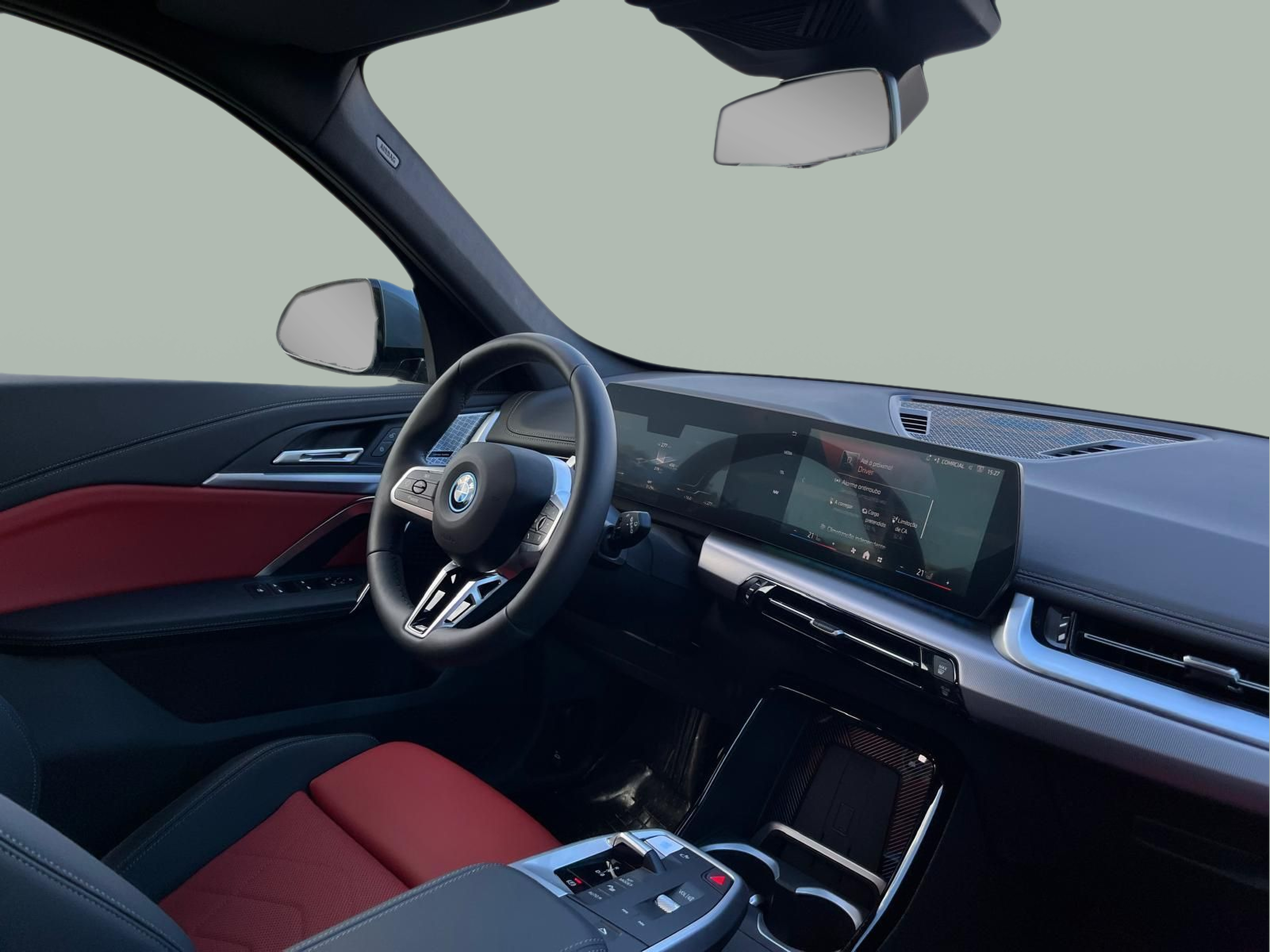 BMW iX1 eDrive20 color Gris. Año 2025. 150KW(204CV). Elétrico. En concesionario A MatosCar Guarda - Comércio Automóvel, S.A. de Guarda