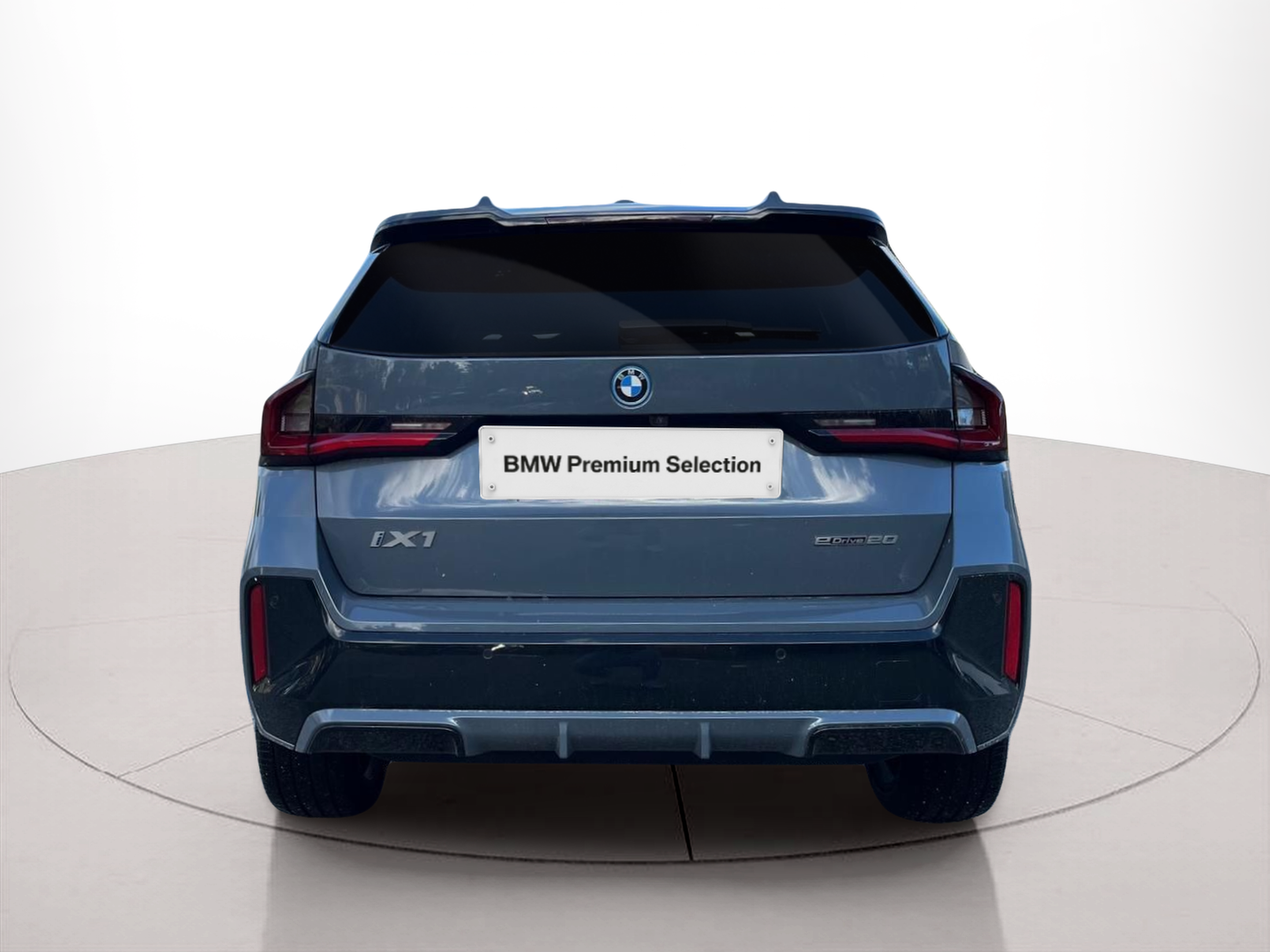 BMW iX1 eDrive20 color Gris. Año 2025. 150KW(204CV). Elétrico. En concesionario A MatosCar Guarda - Comércio Automóvel, S.A. de Guarda