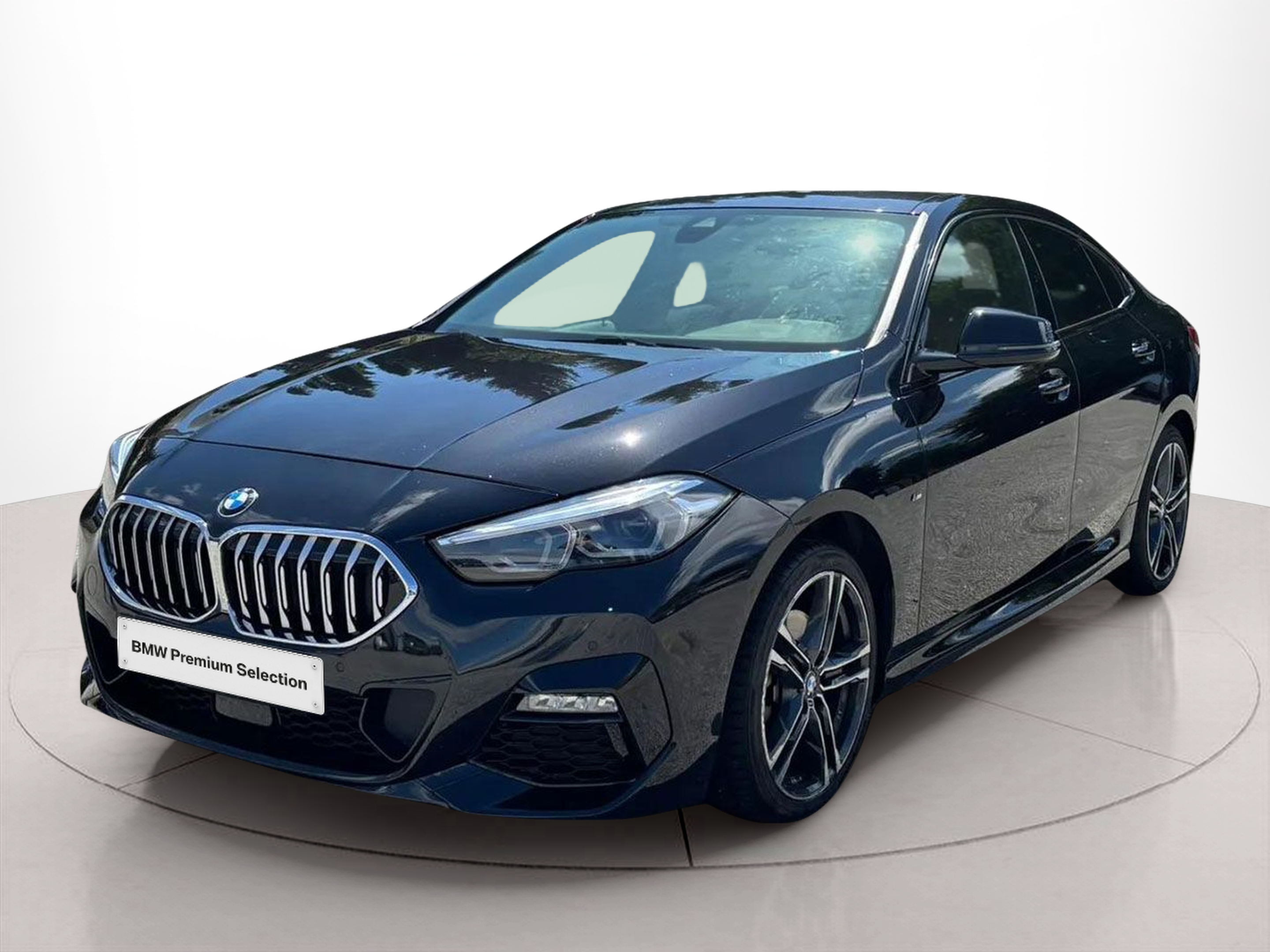 Fotos de BMW Série 2 216d Gran Coupe color Negro. Año 2024. 85KW(116CV). Diesel. En concesionario A MatosCar Guarda - Comércio Automóvel, S.A. de Guarda