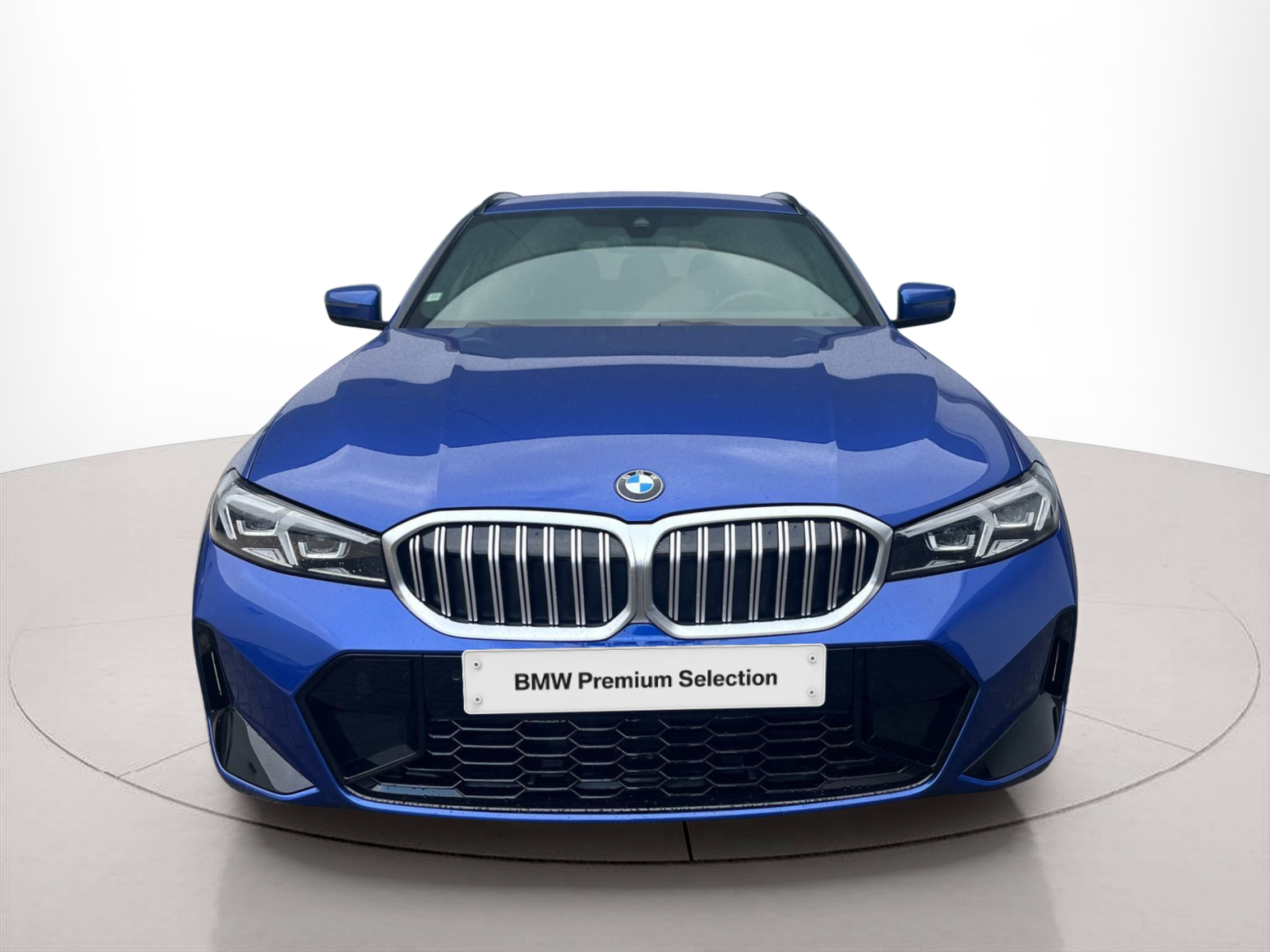 Fotos de BMW Série 3 320d Touring color Azul. Año 2024. 140KW(190CV). Diesel. En concesionario A MatosCar Évora - Comércio Automóvel, S.A. de Évora