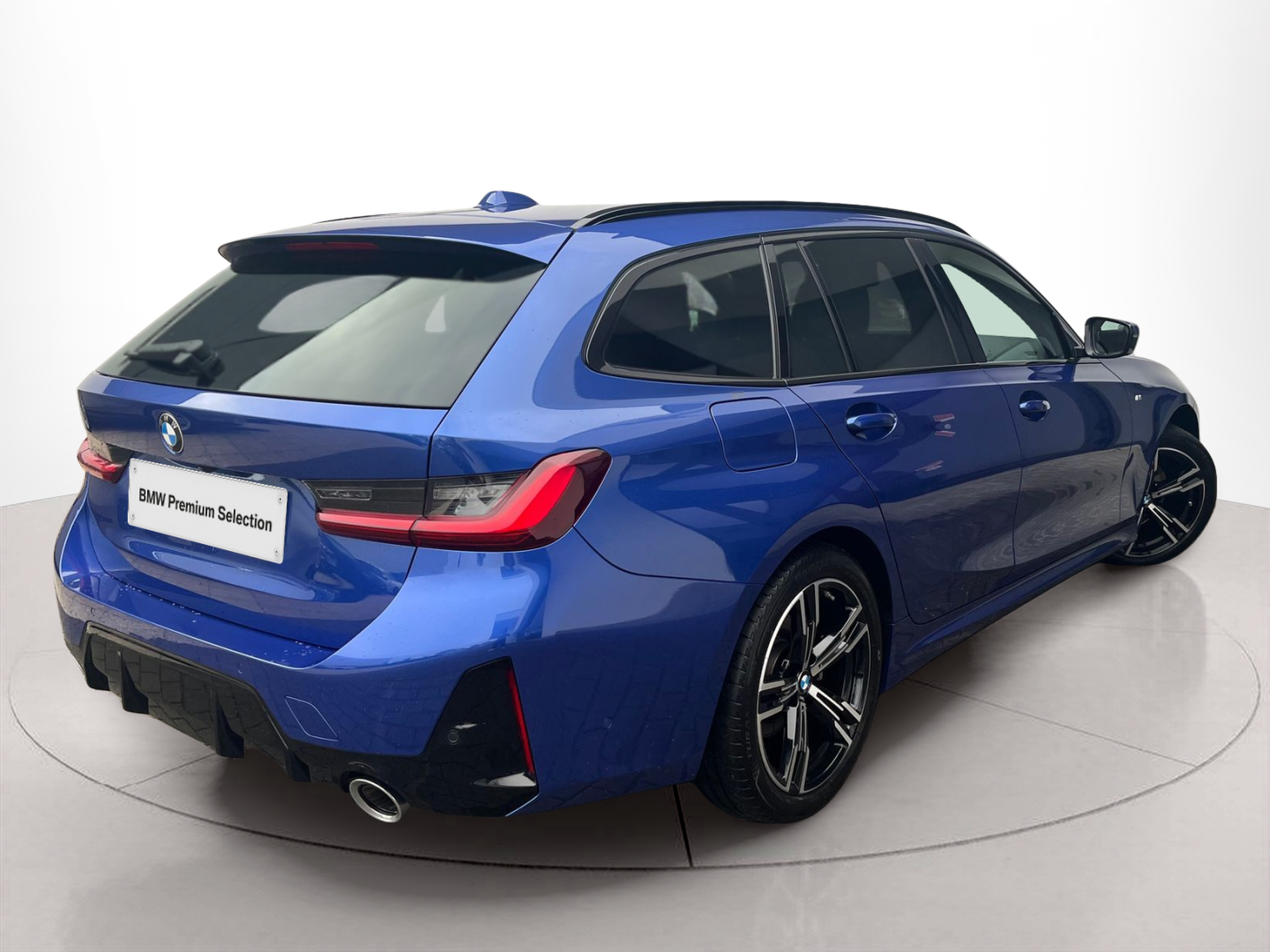 BMW Série 3 320d Touring color Azul. Año 2024. 140KW(190CV). Diesel. En concesionario A MatosCar Évora - Comércio Automóvel, S.A. de Évora