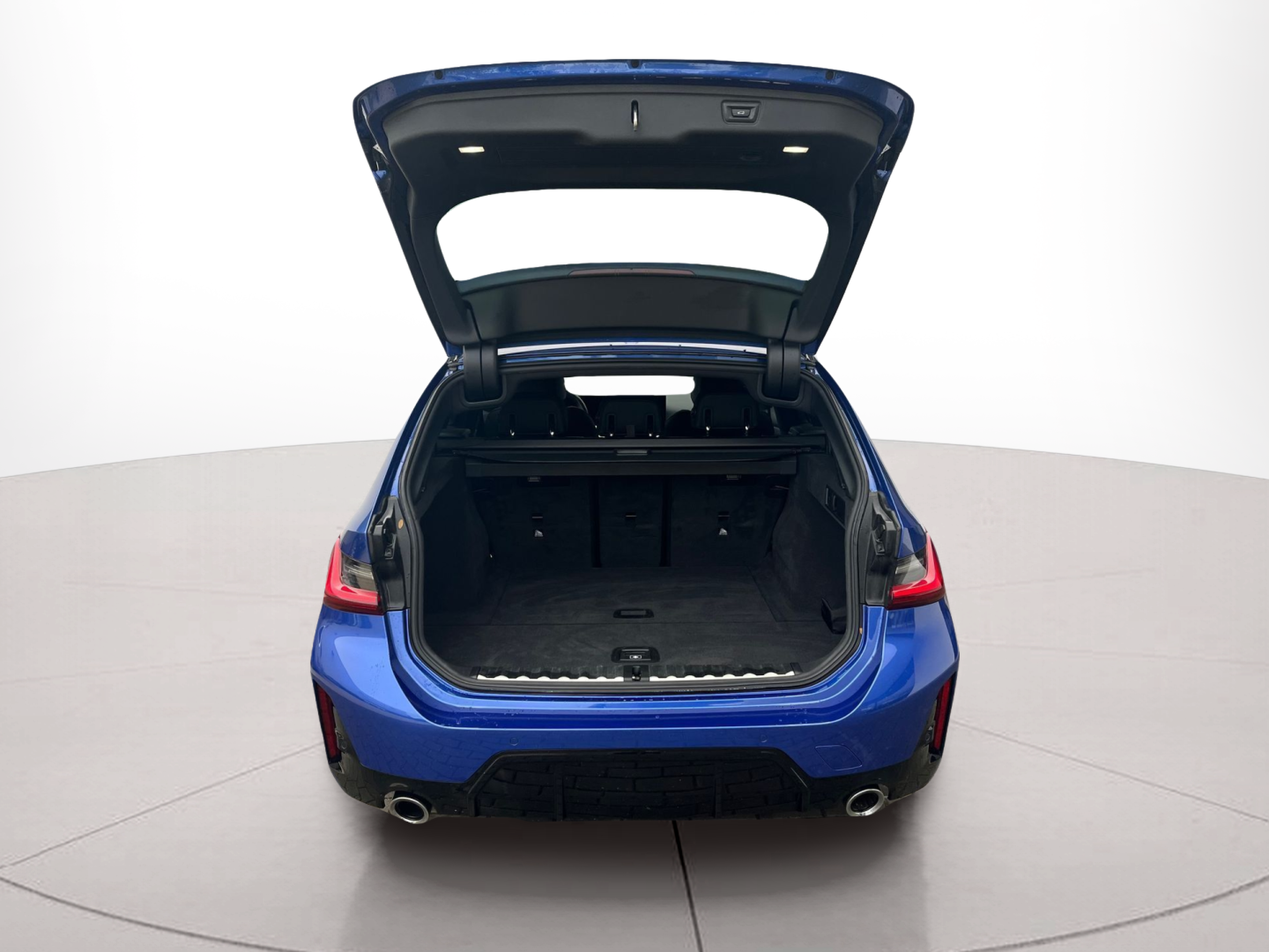 BMW Série 3 320d Touring color Azul. Año 2024. 140KW(190CV). Diesel. En concesionario A MatosCar Évora - Comércio Automóvel, S.A. de Évora