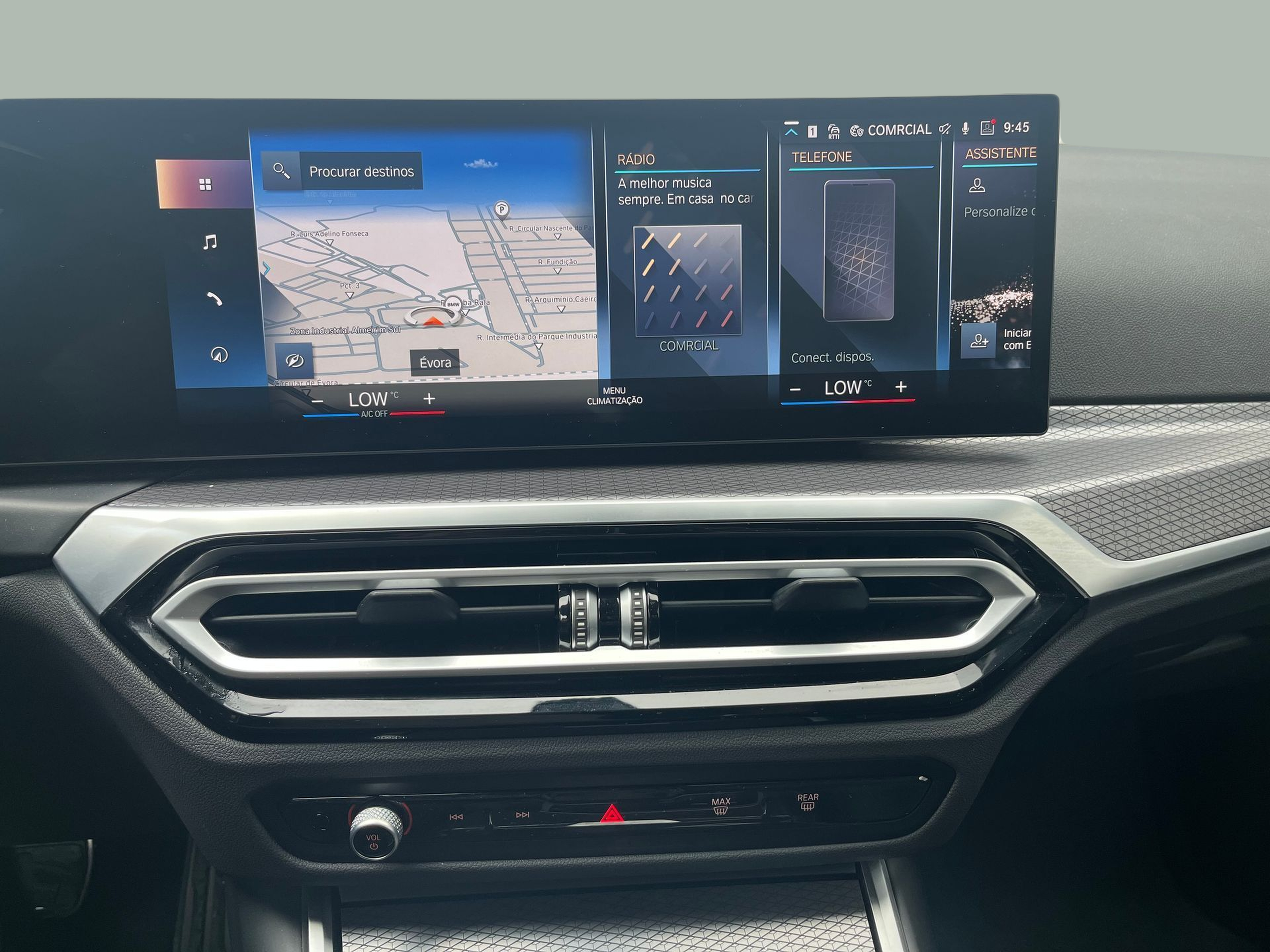 BMW Série 3 320d Touring color Azul. Año 2024. 140KW(190CV). Diesel. En concesionario A MatosCar Évora - Comércio Automóvel, S.A. de Évora