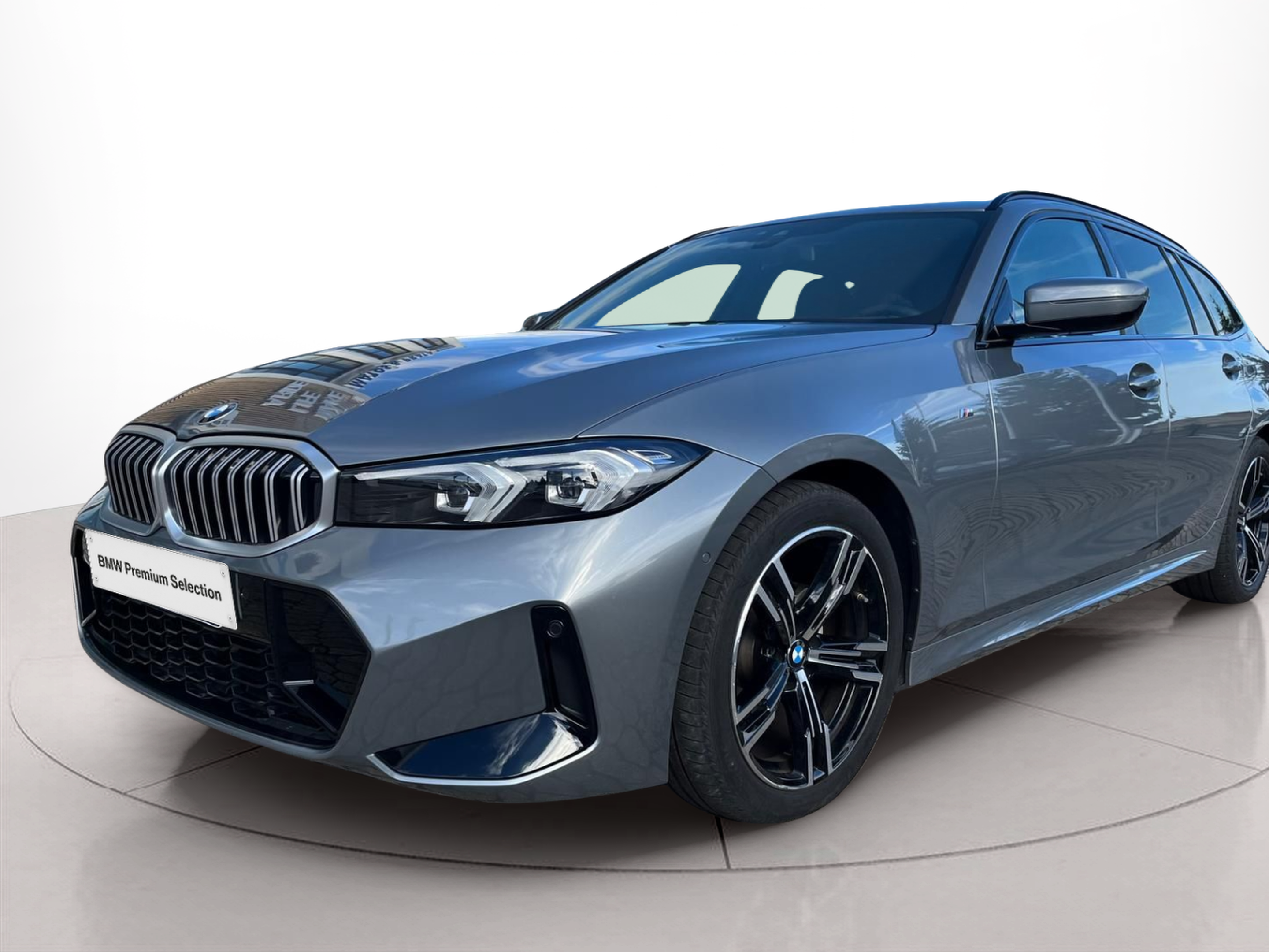 BMW Série 3 320d Touring color Gris. Año 2024. 140KW(190CV). Diesel. En concesionario A MatosCar Guarda - Comércio Automóvel, S.A. de Guarda