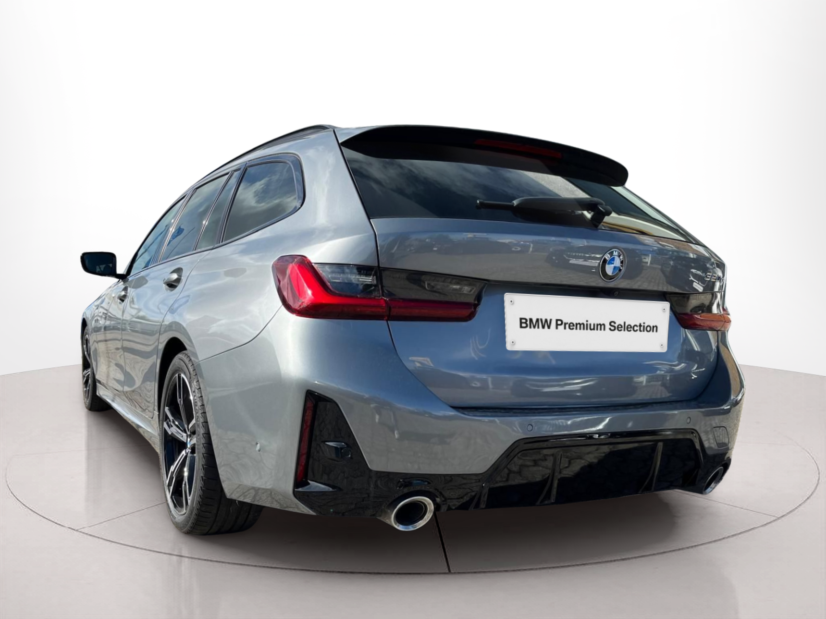 BMW Série 3 320d Touring color Gris. Año 2024. 140KW(190CV). Diesel. En concesionario A MatosCar Guarda - Comércio Automóvel, S.A. de Guarda