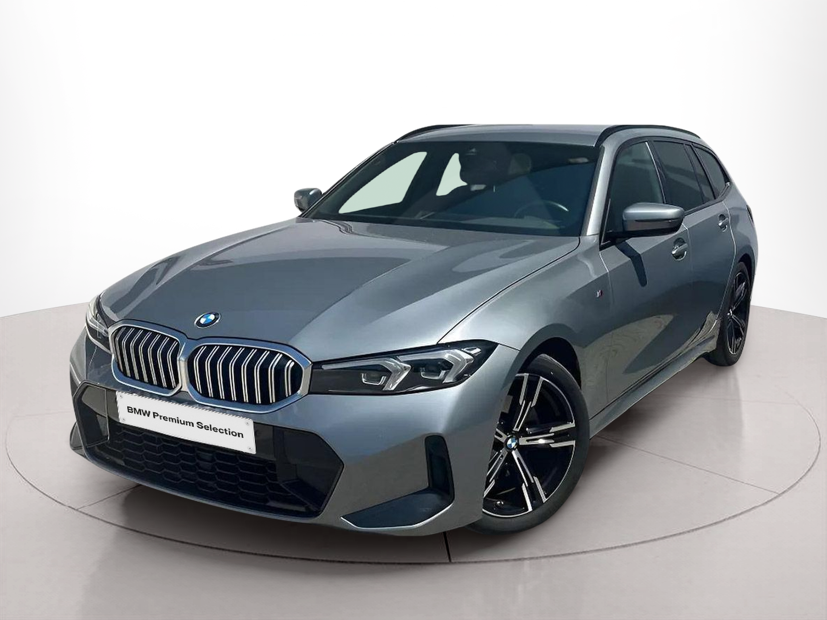 Fotos de BMW Série 3 320d Touring color Gris. Año 2024. 140KW(190CV). Diesel. En concesionario A MatosCar Guarda - Comércio Automóvel, S.A. de Guarda