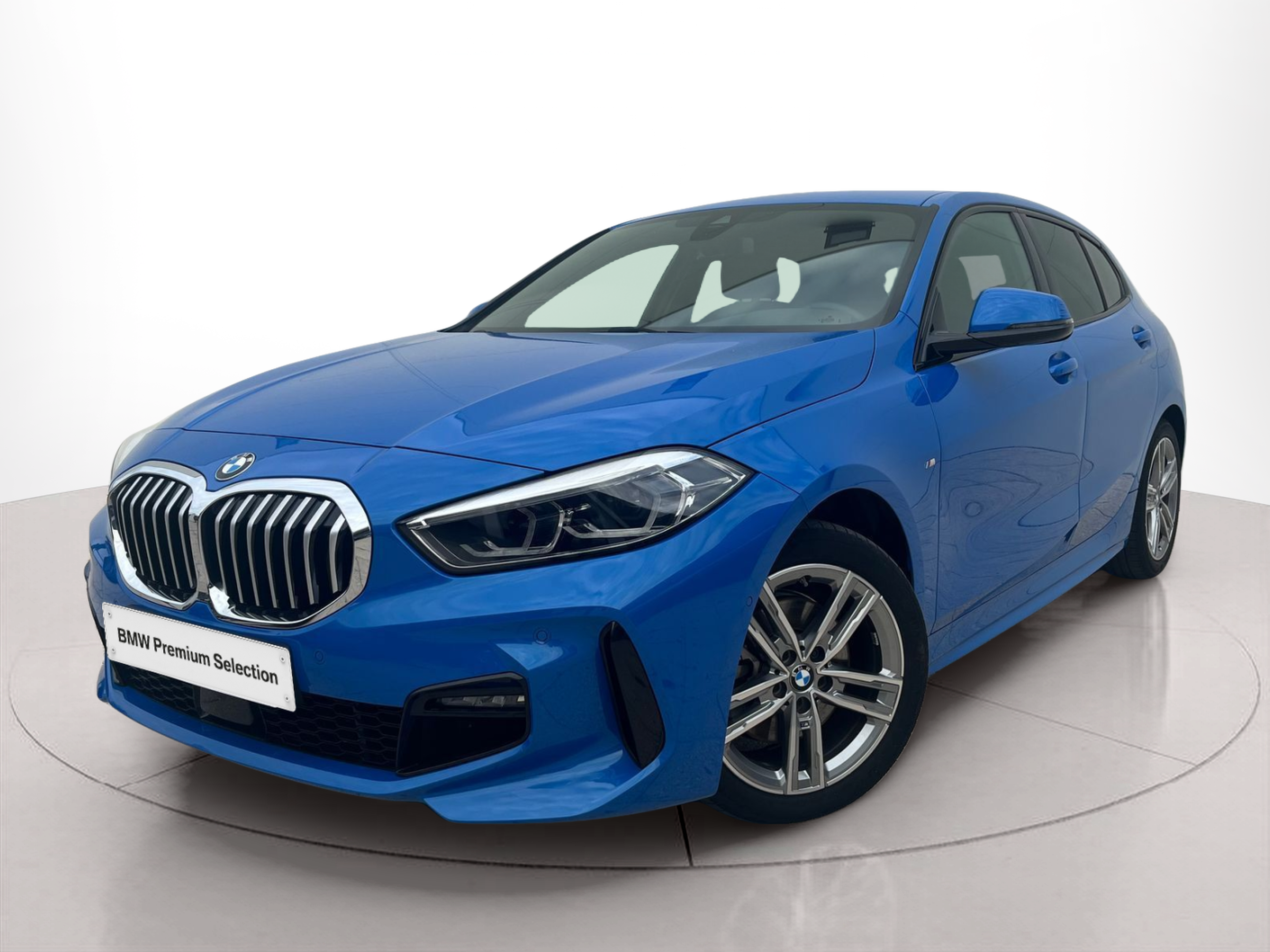 Fotos de BMW Série 1 116d color Azul. Año 2024. 85KW(116CV). Diesel. En concesionario A MatosCar Évora - Comércio Automóvel, S.A. de Évora