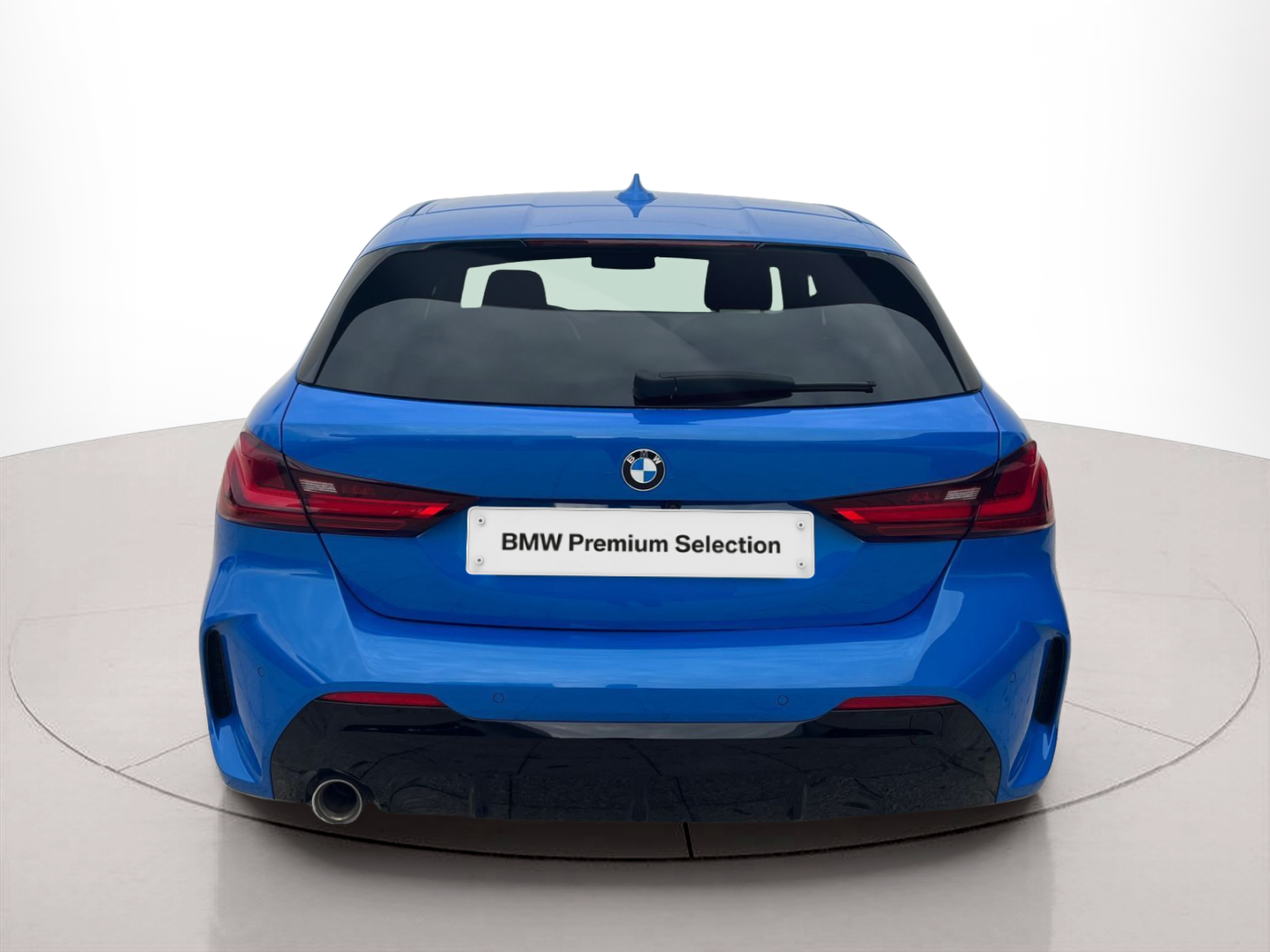 BMW Série 1 116d color Azul. Año 2024. 85KW(116CV). Diesel. En concesionario A MatosCar Évora - Comércio Automóvel, S.A. de Évora