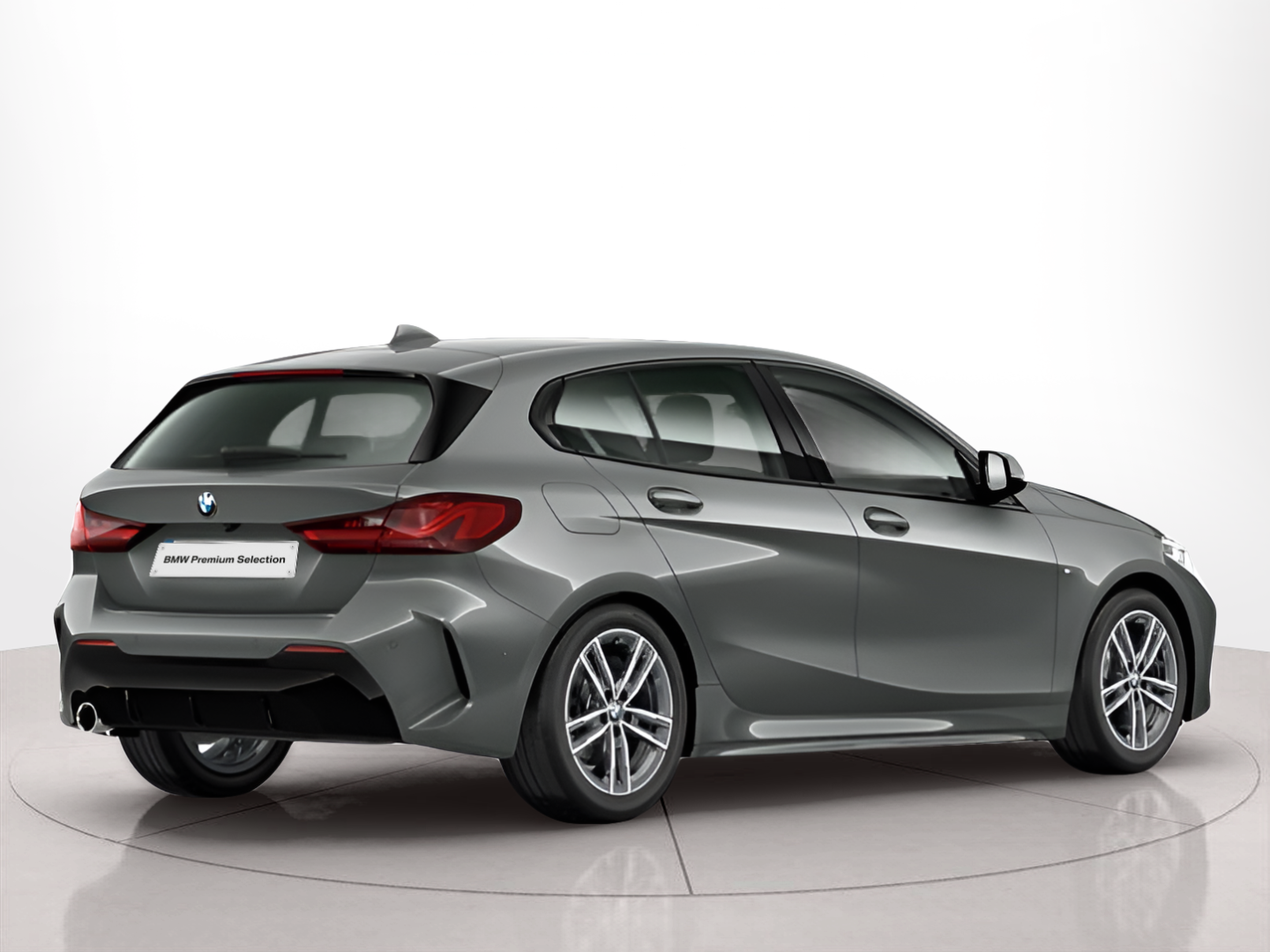 BMW Série 1 116d color Gris. Año 2024. 85KW(116CV). Diesel. En concesionario A MatosCar Guarda - Comércio Automóvel, S.A. de Guarda