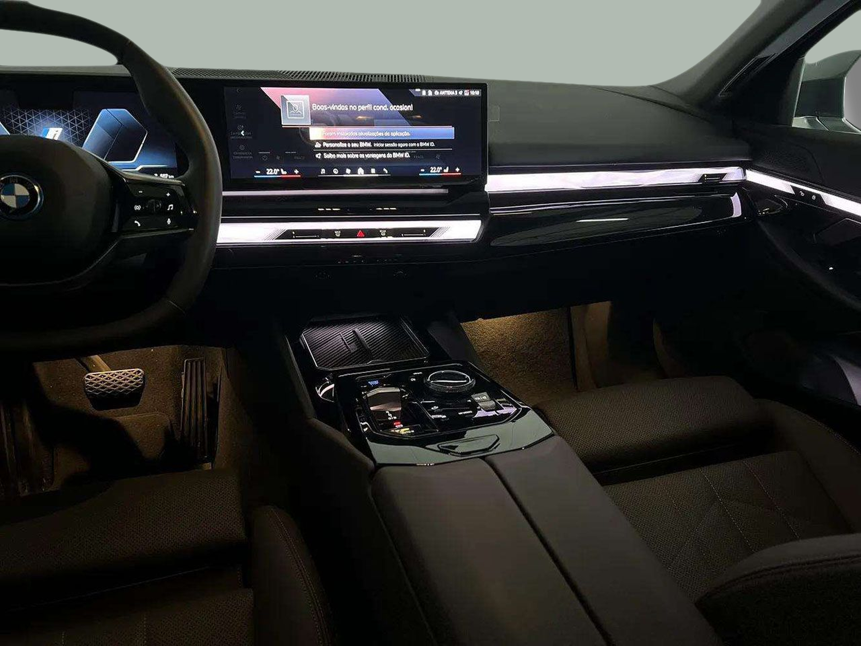 BMW i5 eDrive40 color Verde. Año 2025. 250KW(340CV). Elétrico. En concesionario A MatosCar Évora - Comércio Automóvel, S.A. de Évora