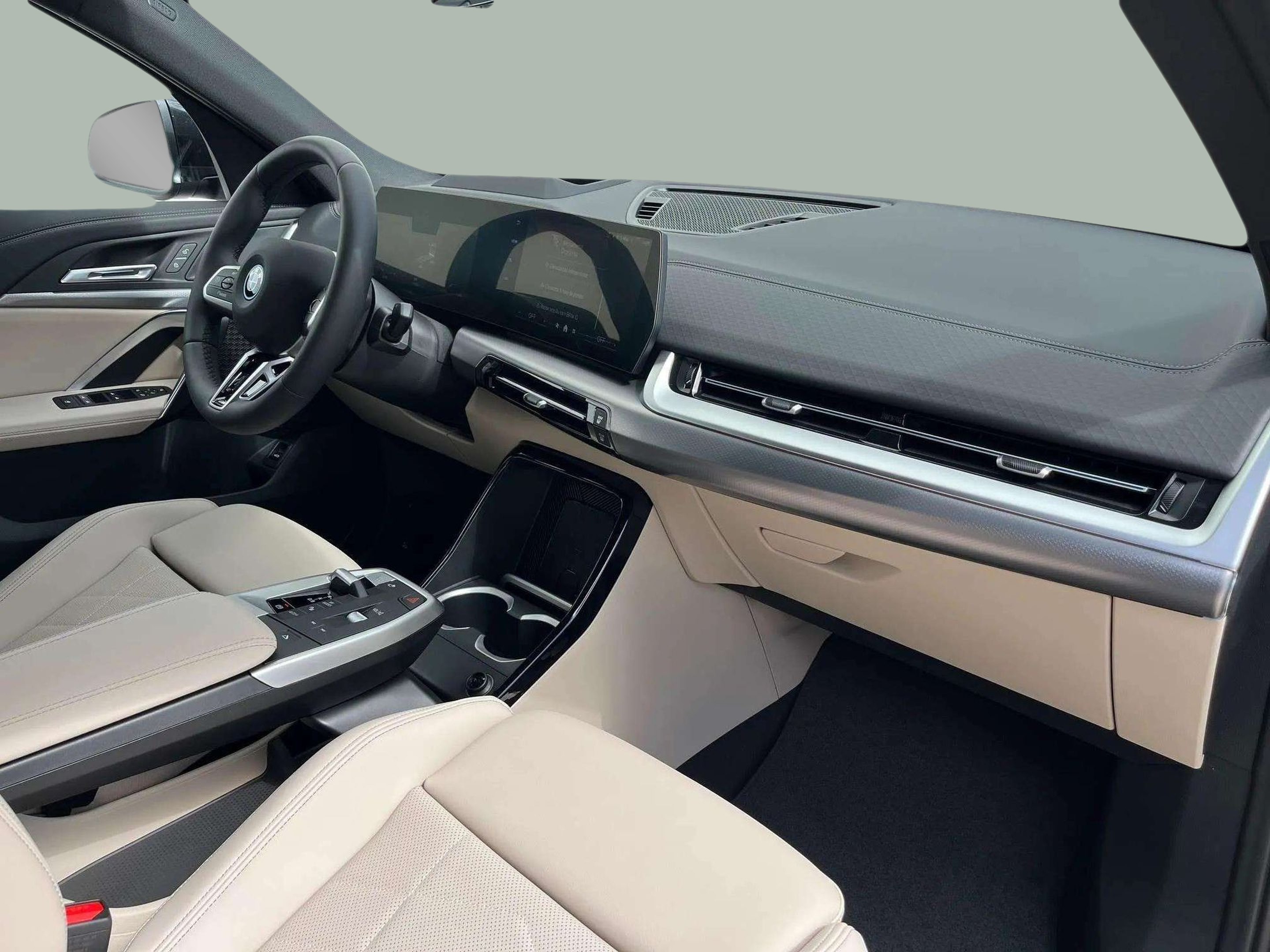 BMW iX2 eDrive20 color Negro. Año 2025. 150KW(204CV). Elétrico. En concesionario A MatosCar Guarda - Comércio Automóvel, S.A. de Guarda
