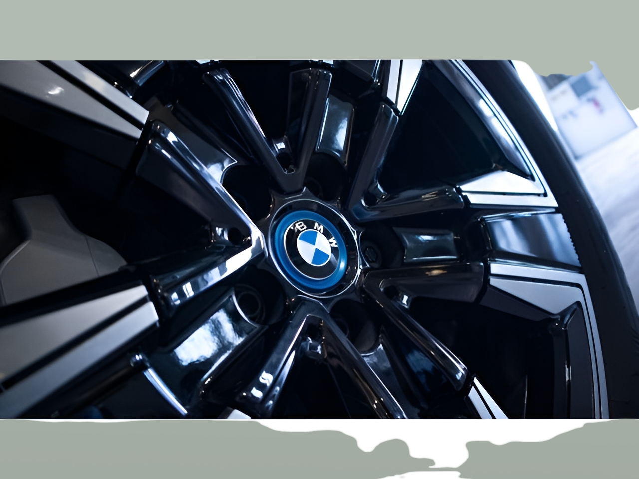 BMW iX3 iX3 80 kWh color Negro. Año 2021. 210KW(286CV). Elétrico. En concesionario Aníbal Carvalho & Filhos, S.A. de Santarém