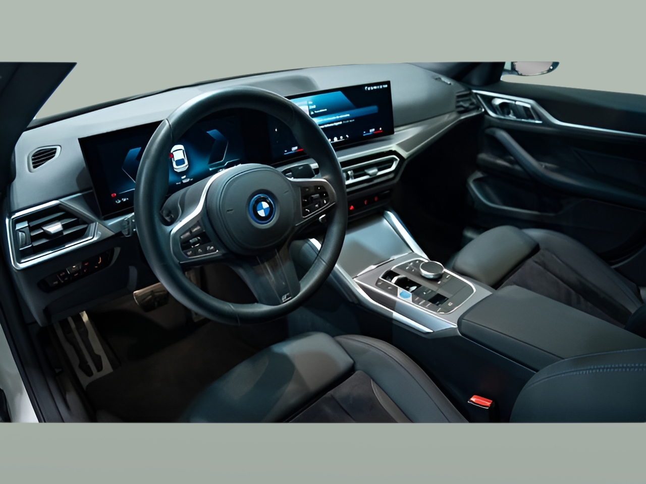 BMW i4 i4 eDrive35 color Blanco. Año 2023. 210KW(286CV). Elétrico. En concesionario Aníbal Carvalho & Filhos, S.A. de Santarém